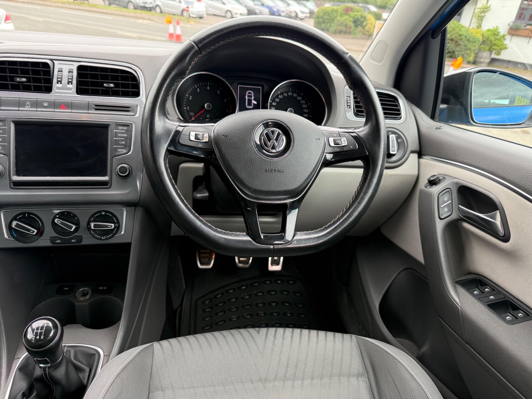 Volkswagen Polo view 41