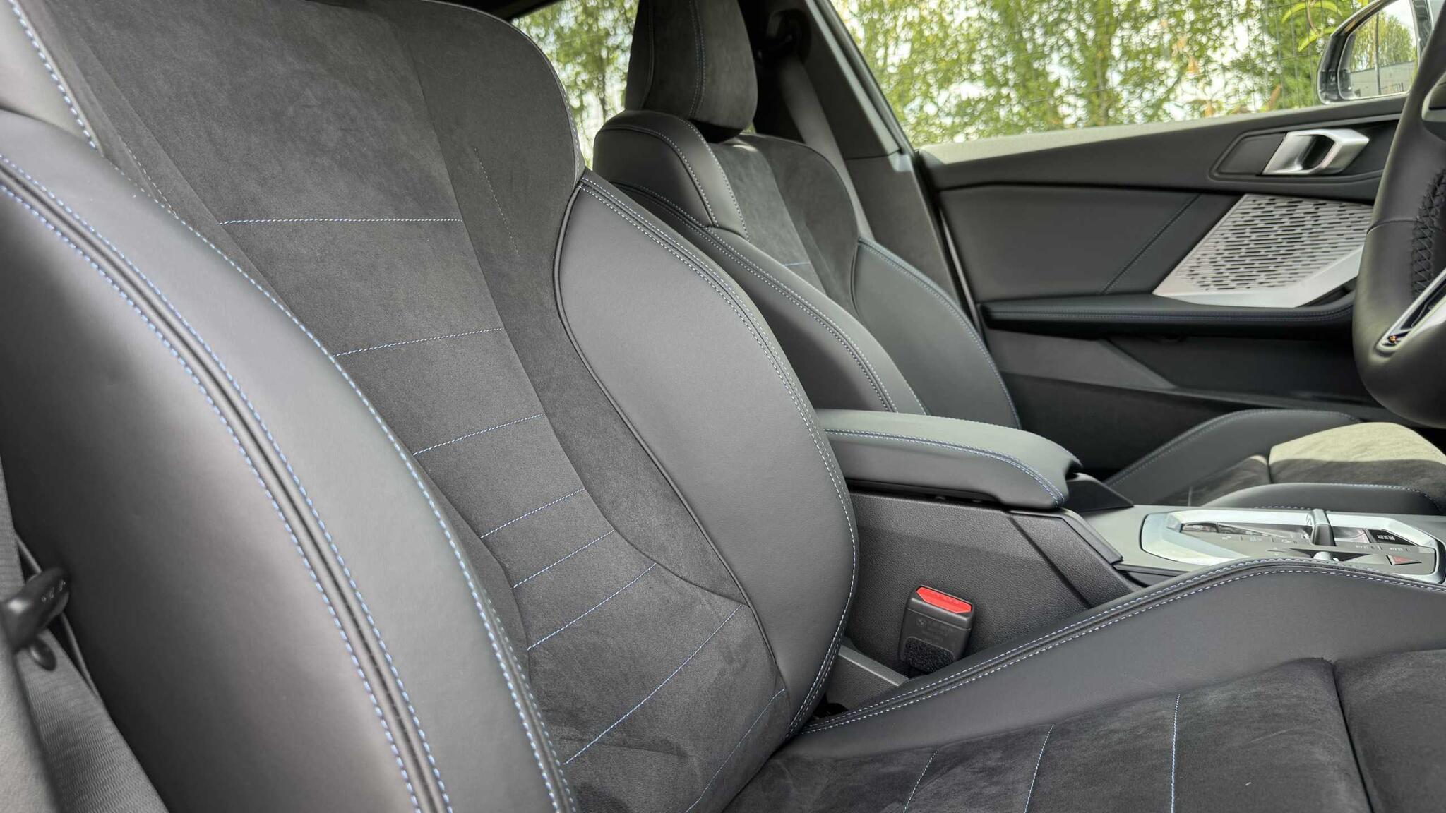BMW 2 Series view 12