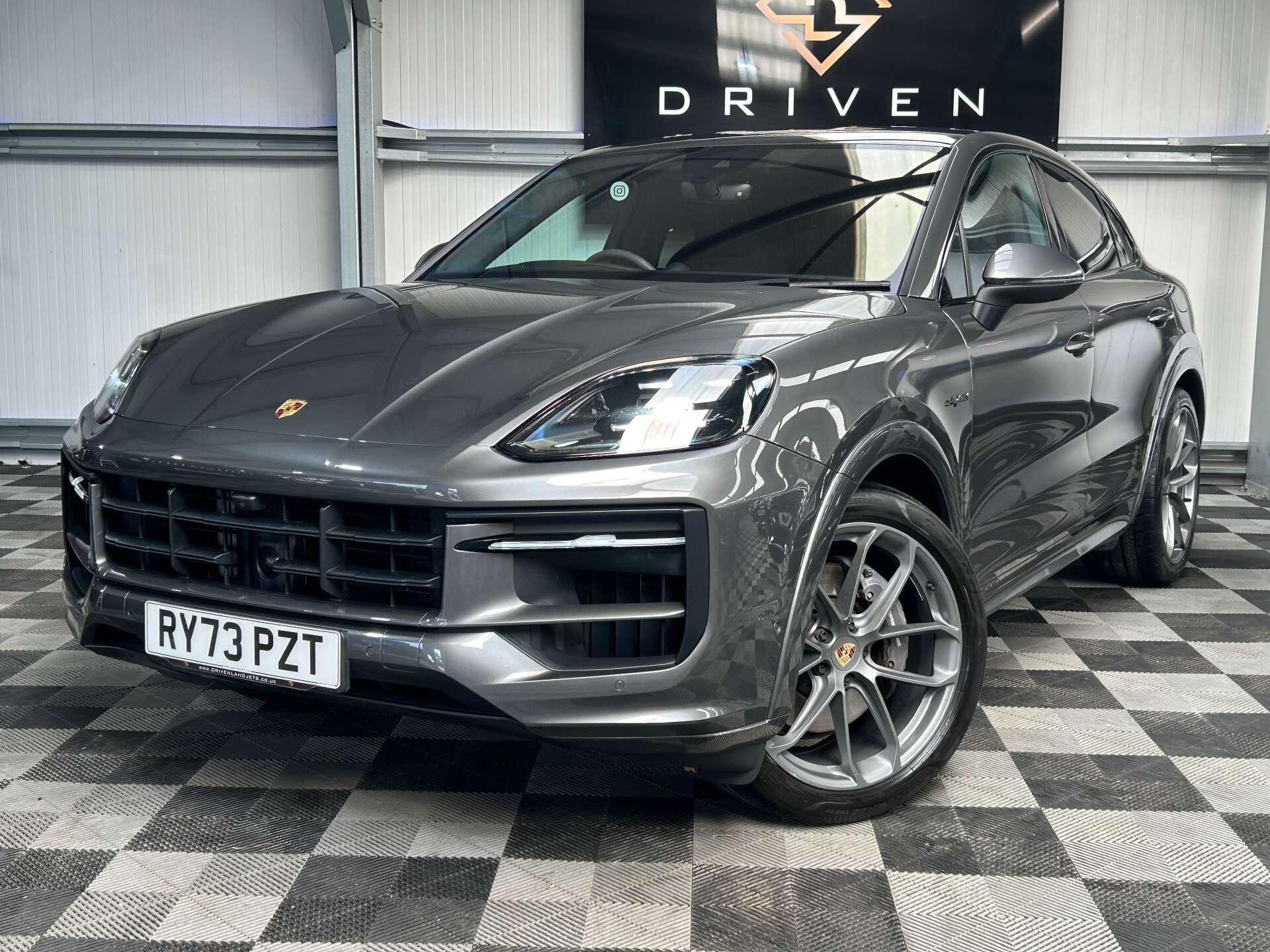 Porsche Cayenne view 4