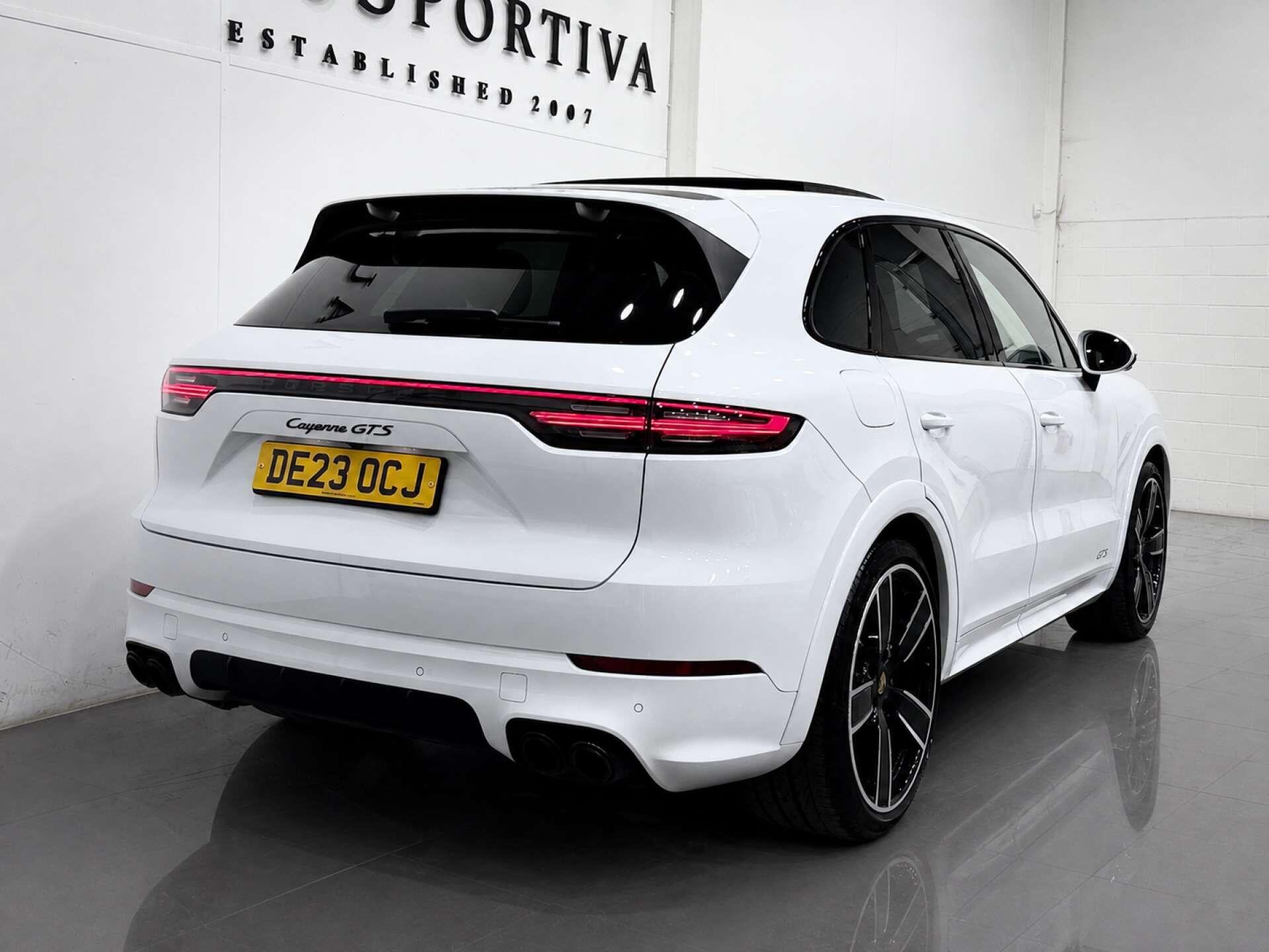 Porsche Cayenne view 4