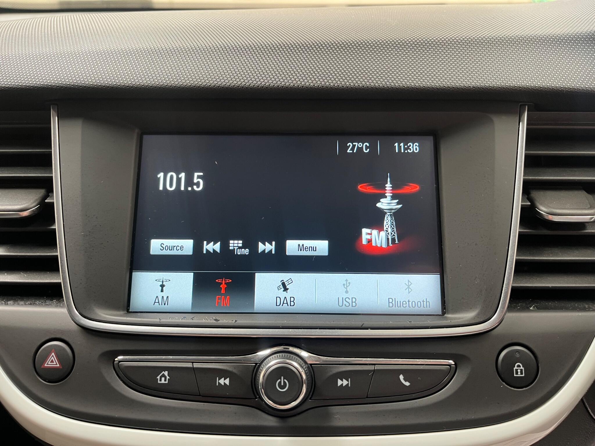 Vauxhall Crossland X view 19