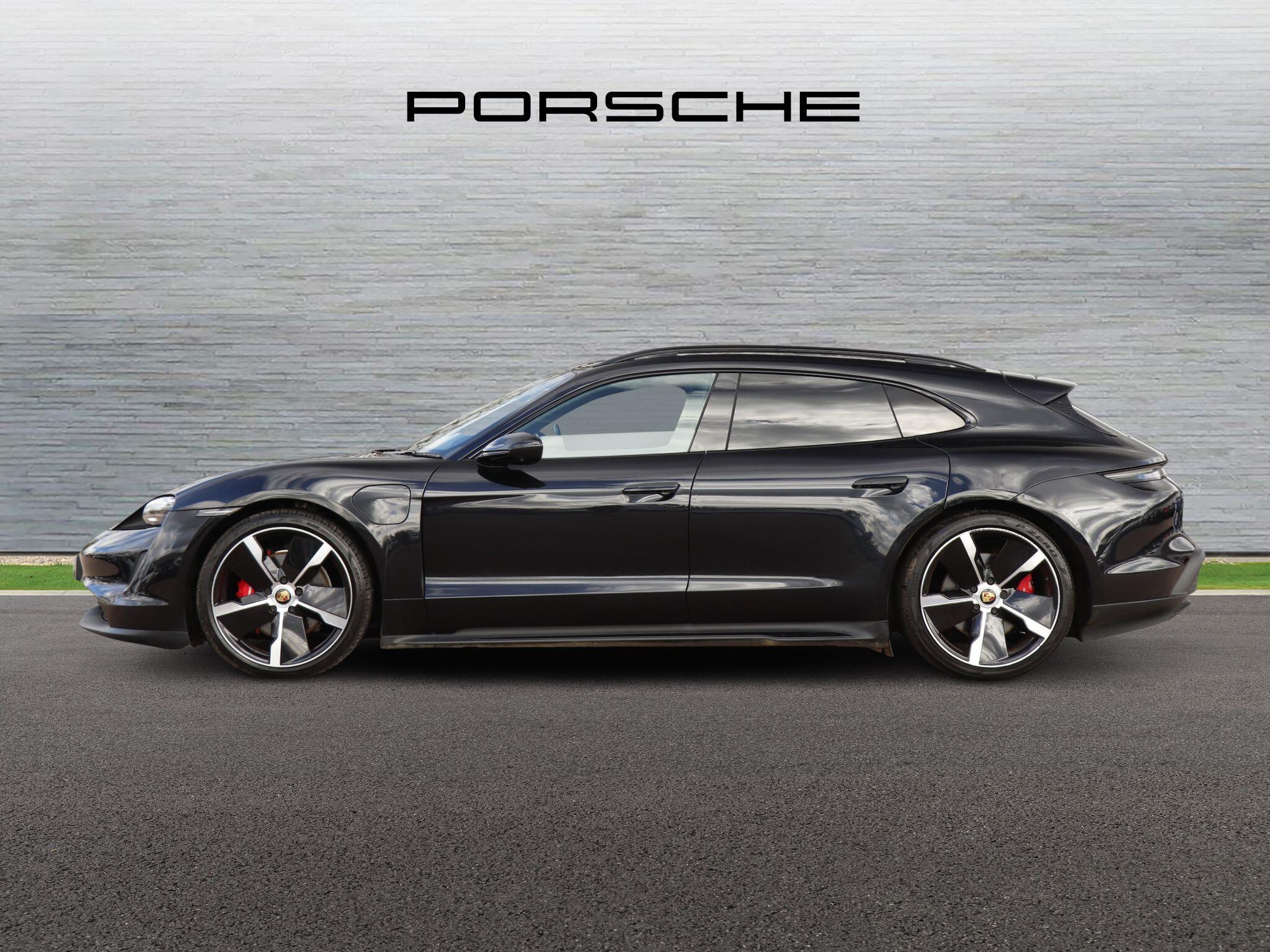 Porsche Taycan view 41
