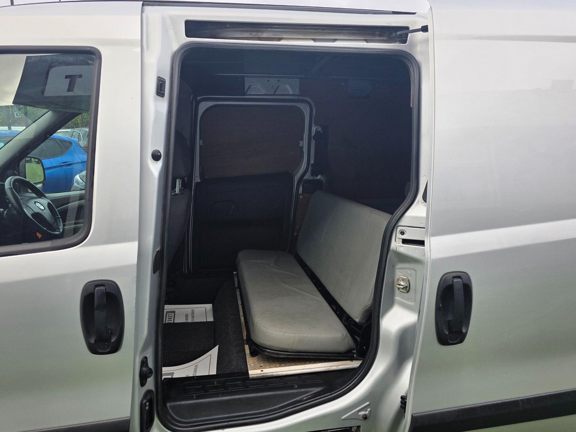 Vauxhall Combo view 24