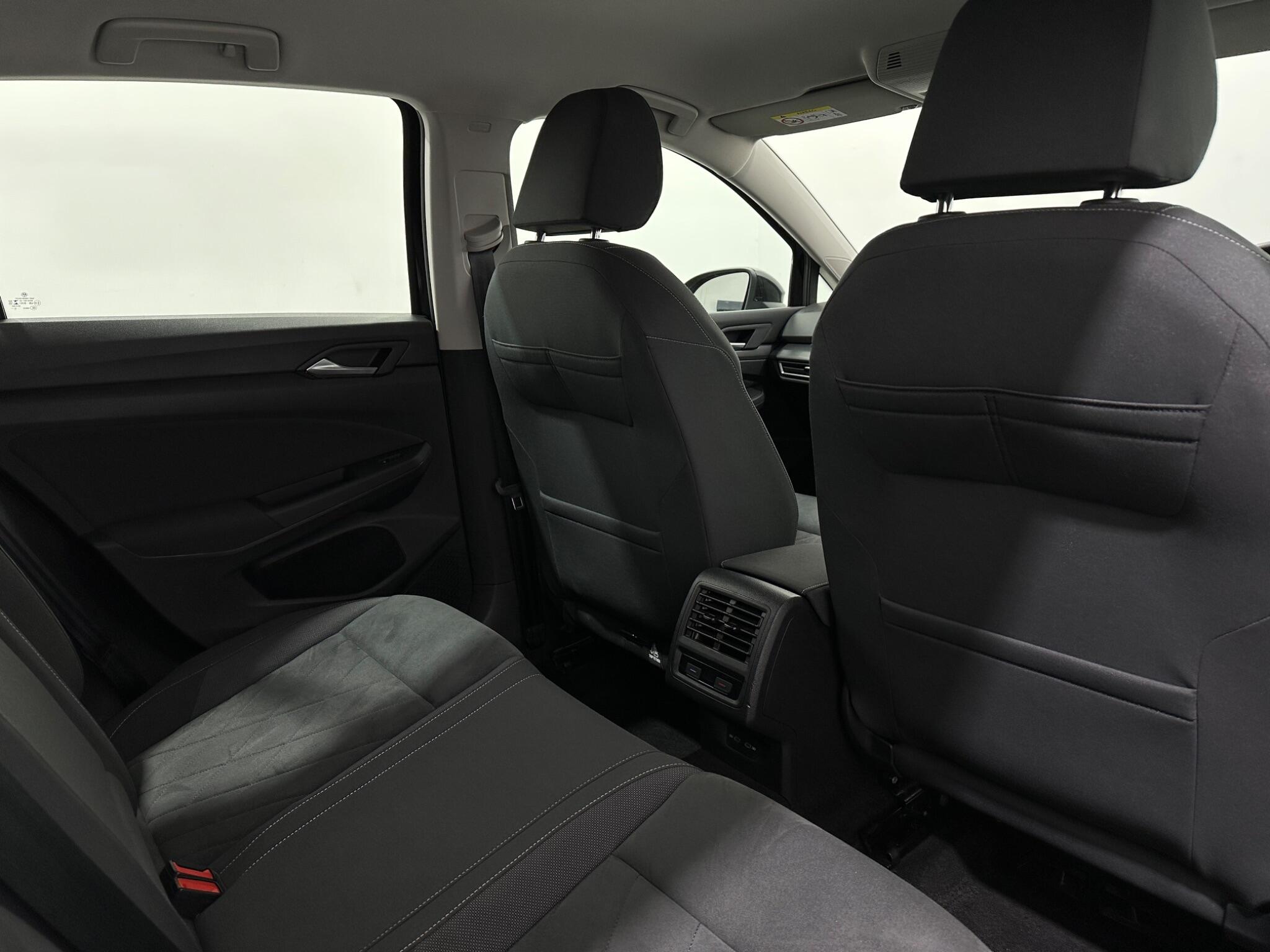 Volkswagen Golf view 41