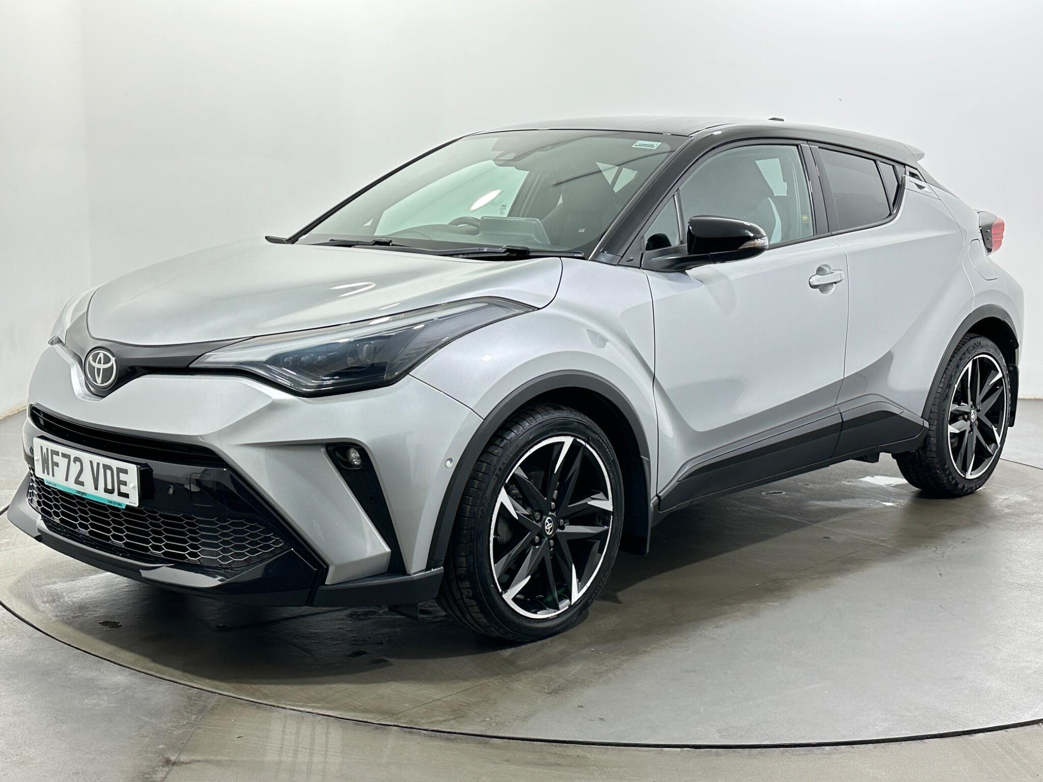 Toyota C-HR view 4