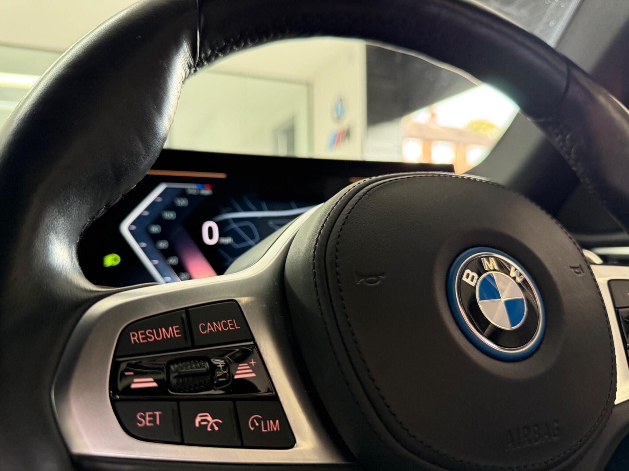 BMW I4 view 20