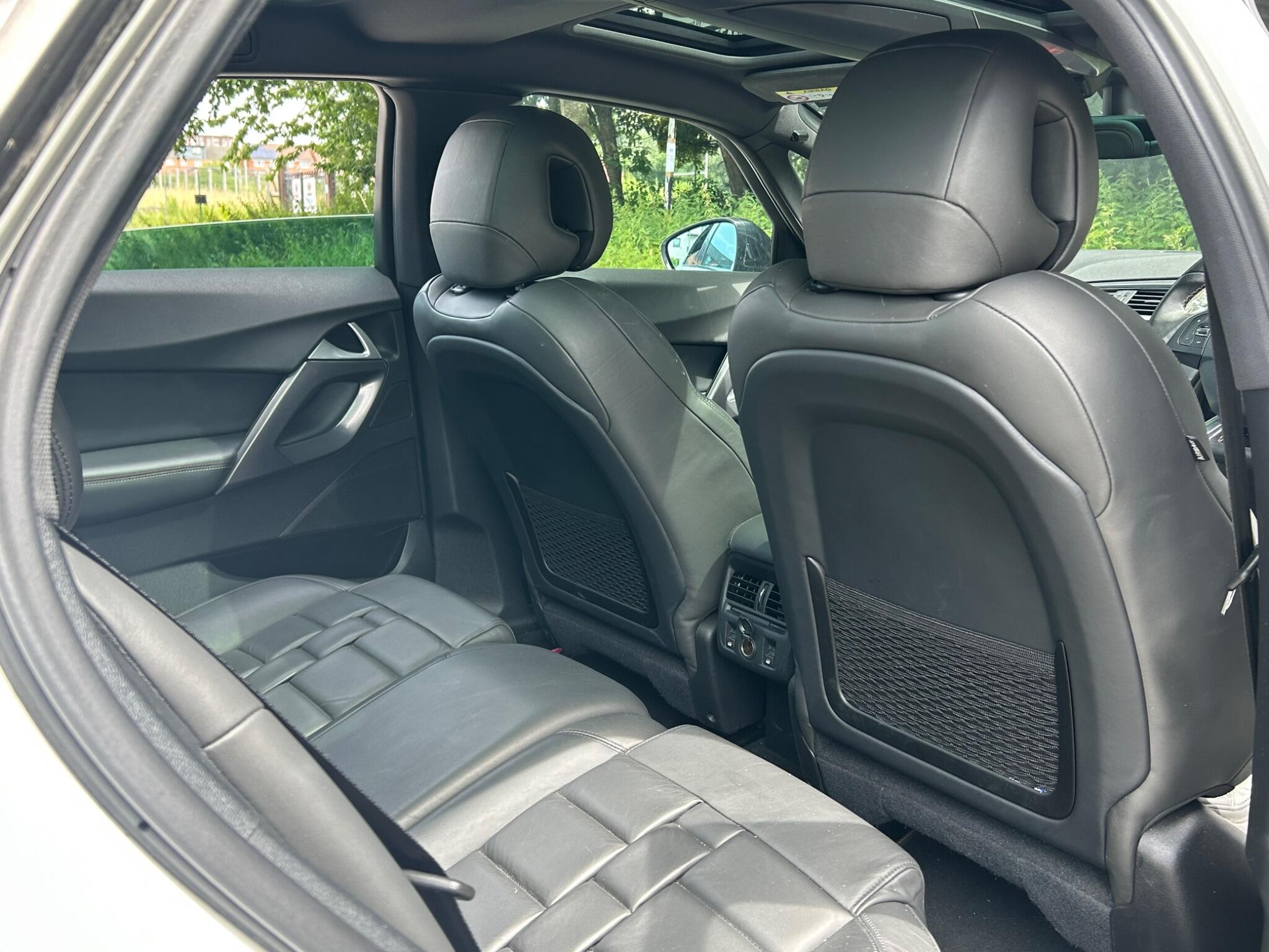 DS Automobiles DS 5 view 21