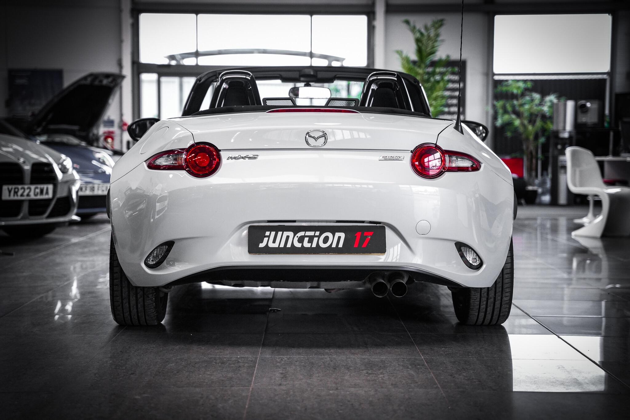 Mazda MX-5 view 15