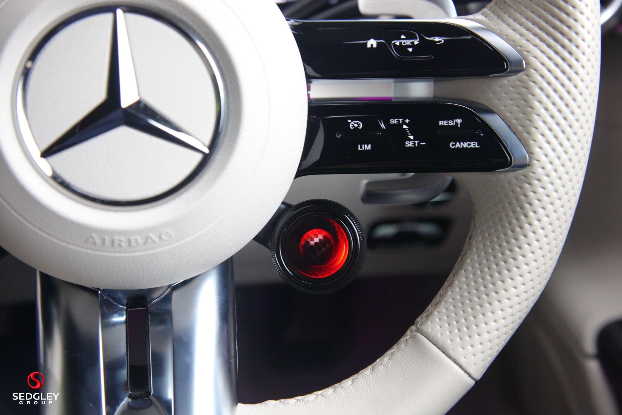 Mercedes-Benz SL view 39