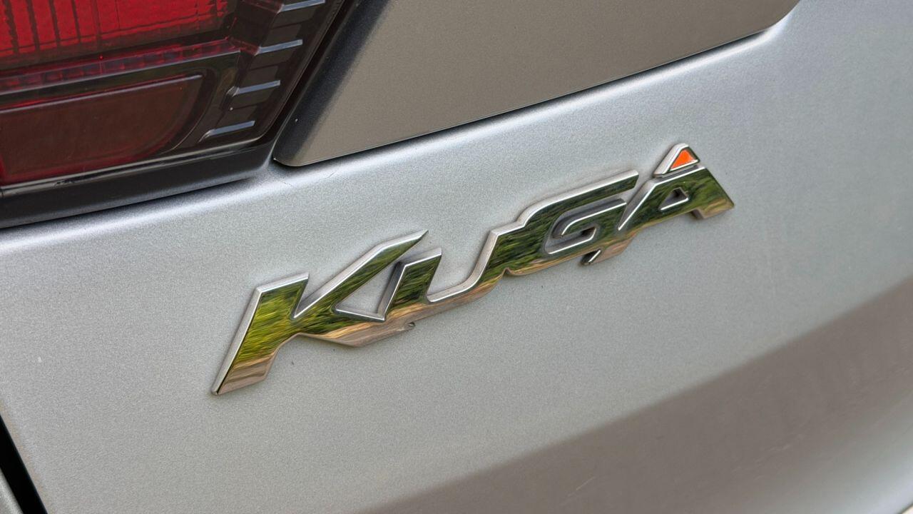 Ford Kuga view 45