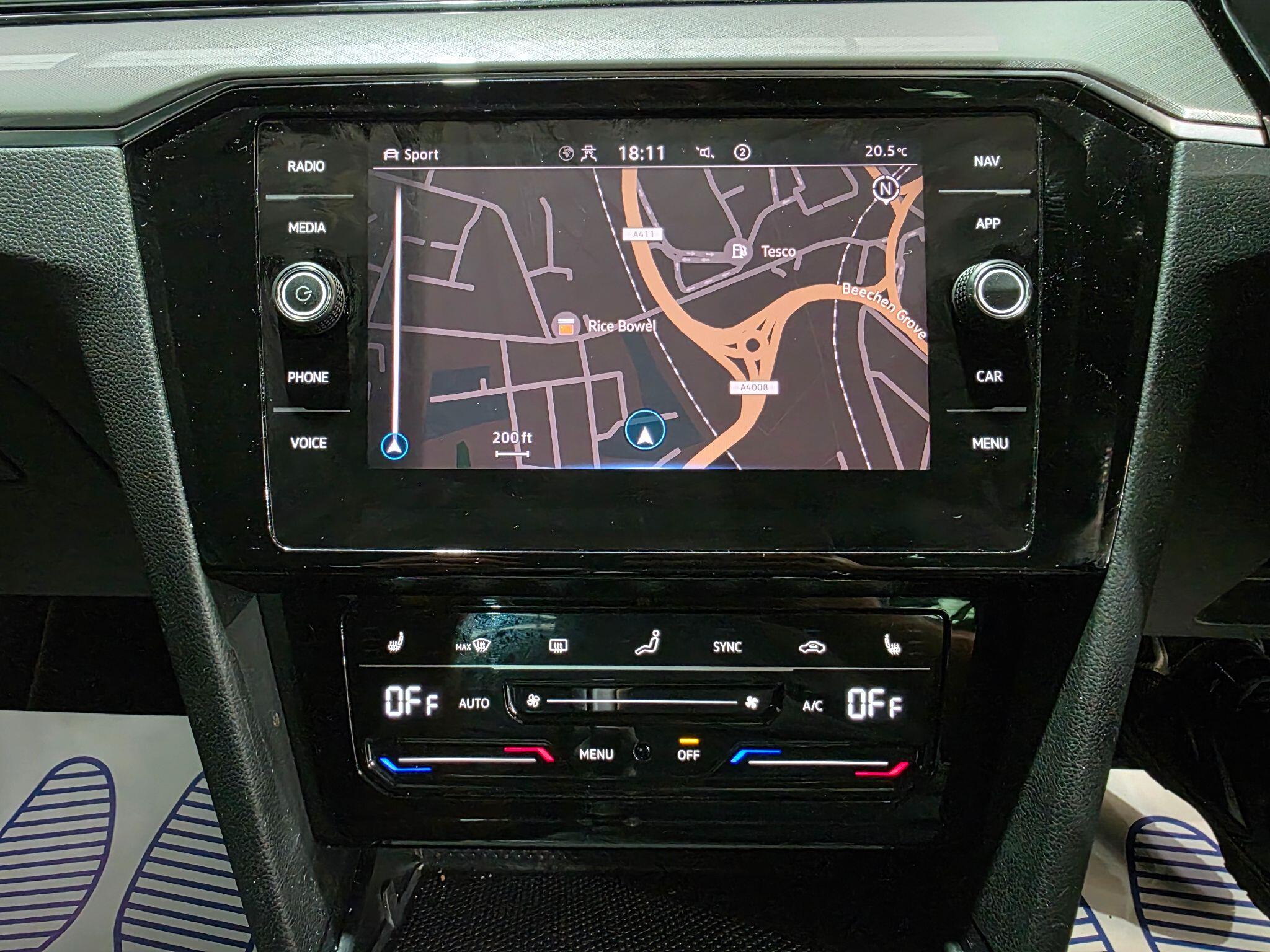 Volkswagen Passat view 7