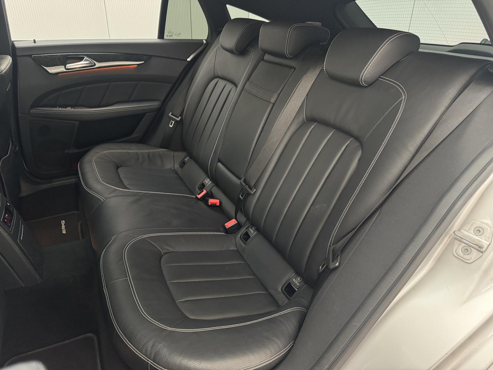 Mercedes-Benz CLS view 60