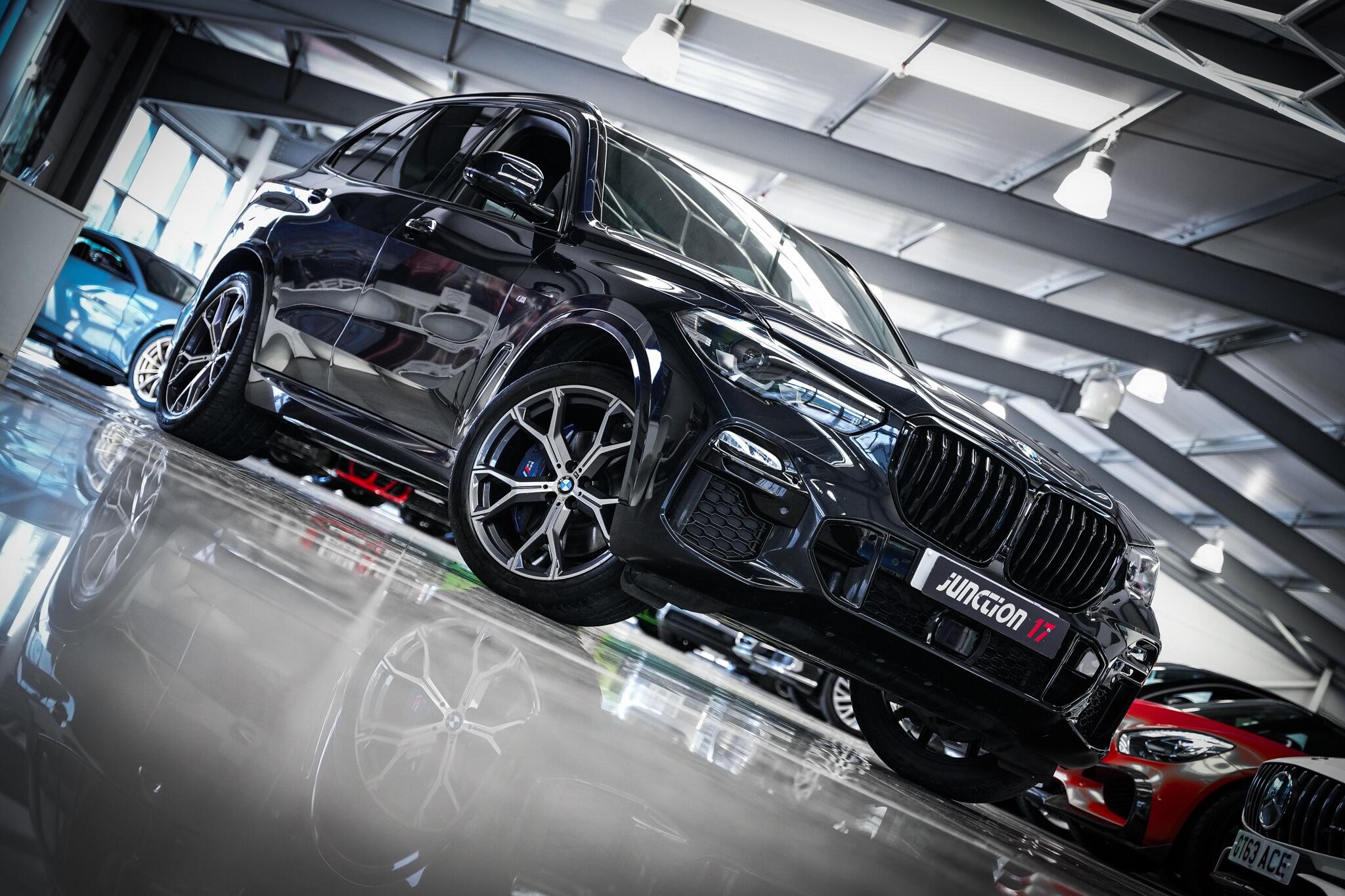 BMW X5 view 8