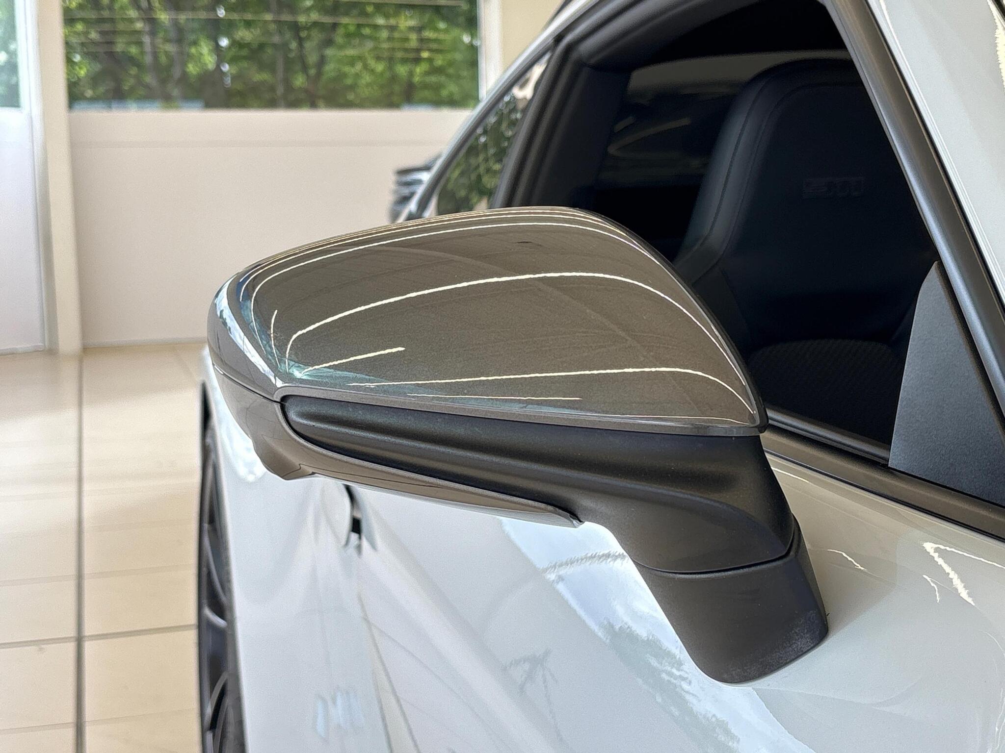 Porsche 911 view 22