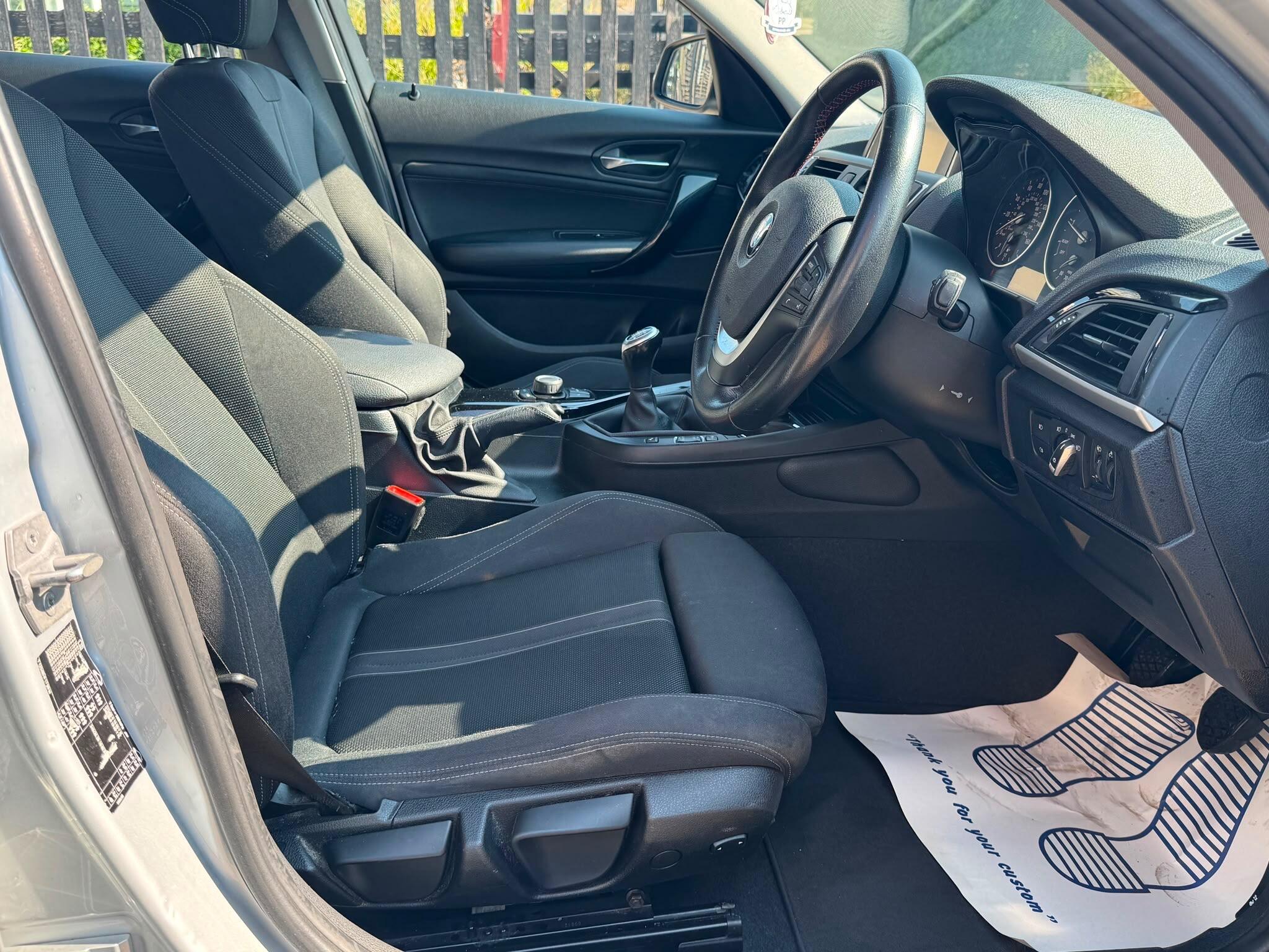 BMW 1 Series view 3