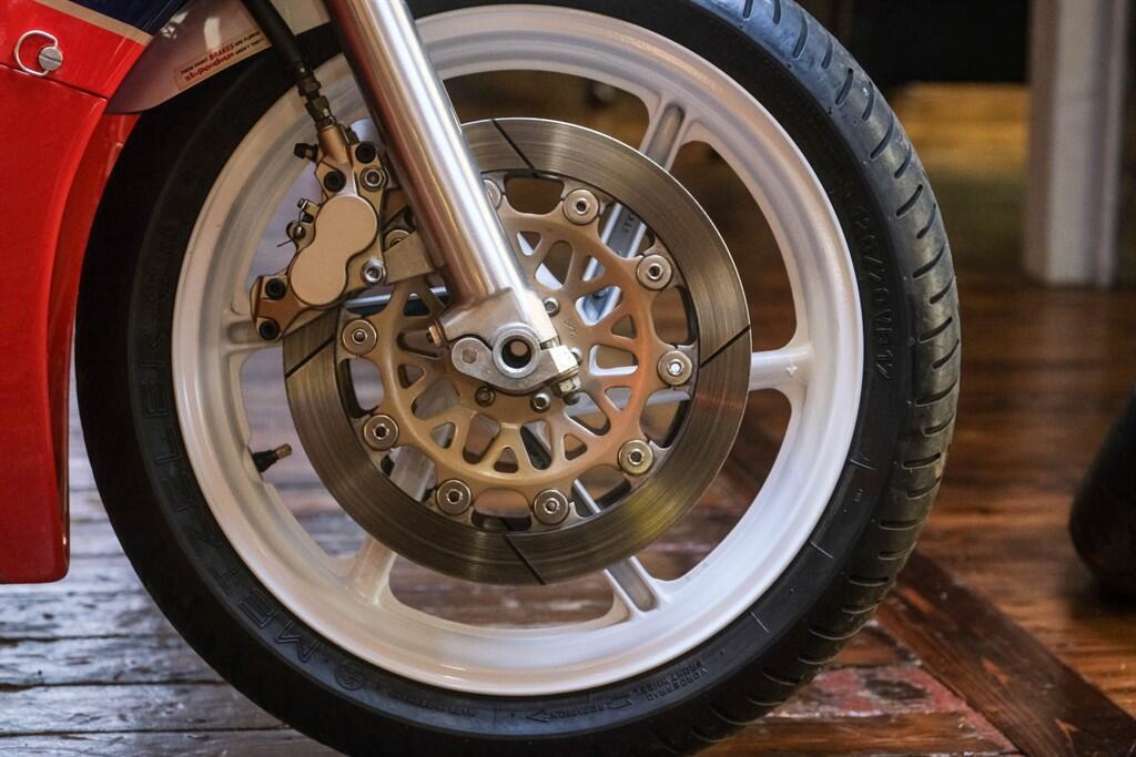 Honda VFR750 view 10