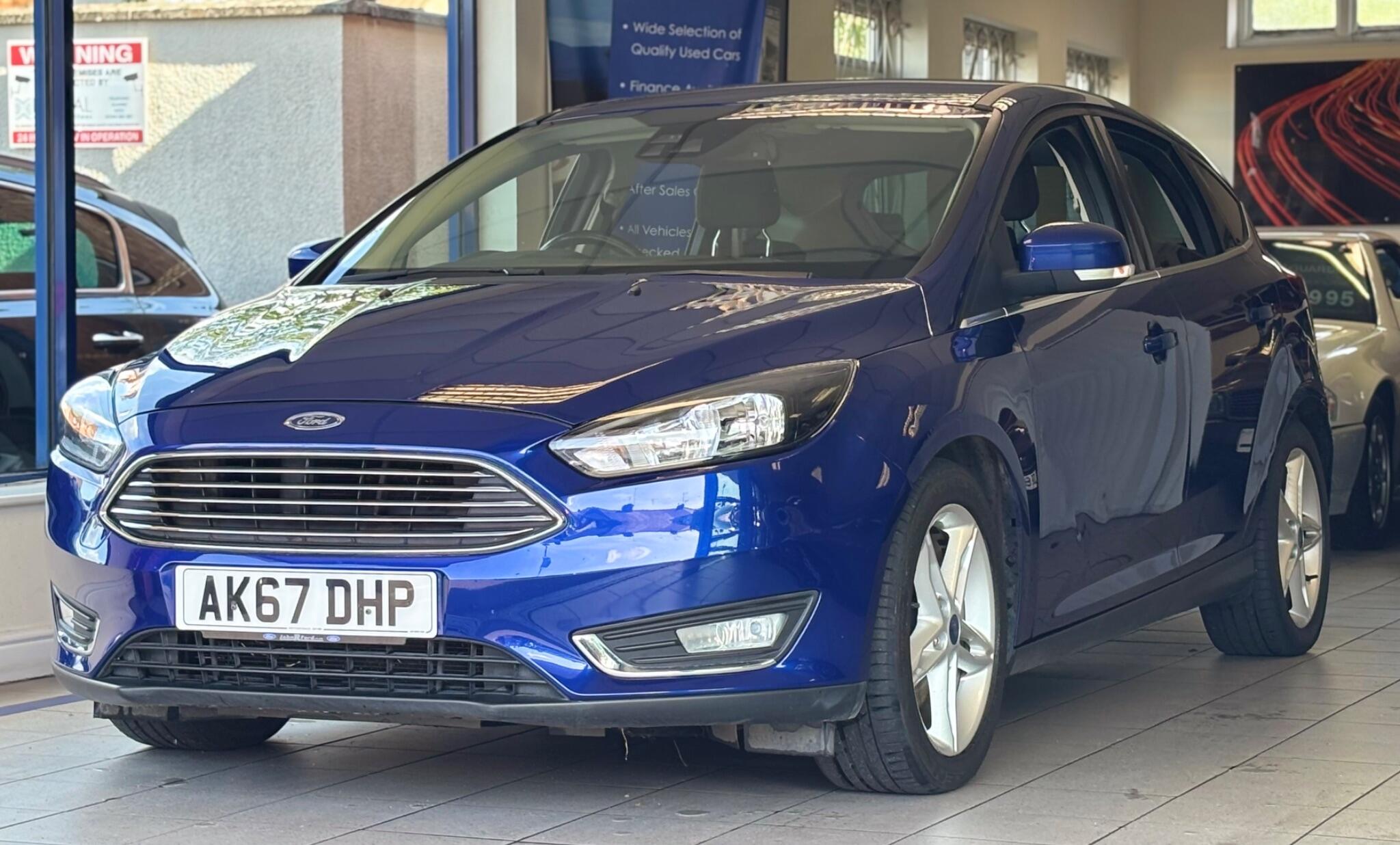 Ford Focus view 6