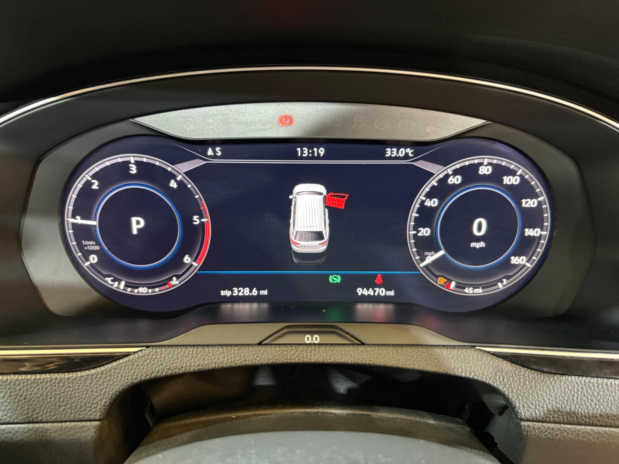 Volkswagen Passat view 10