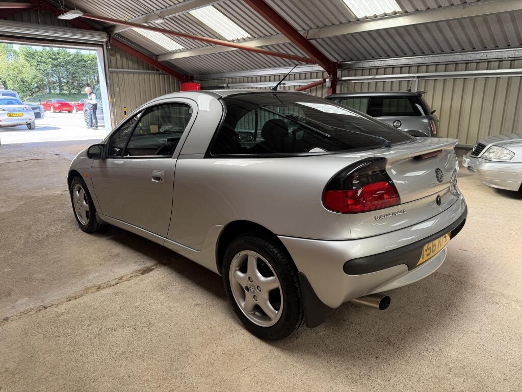 Vauxhall Tigra view 7
