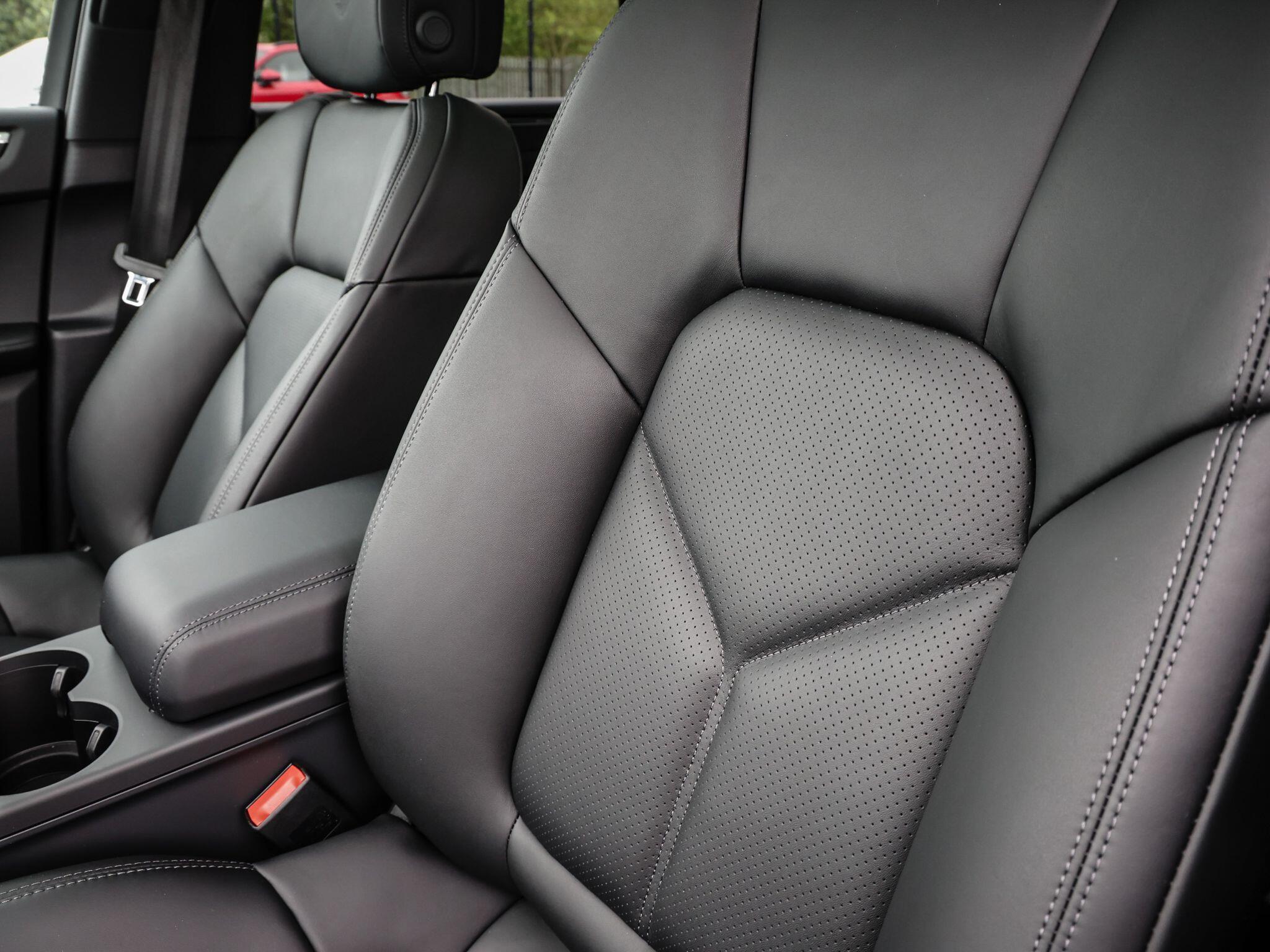 Porsche Macan view 46