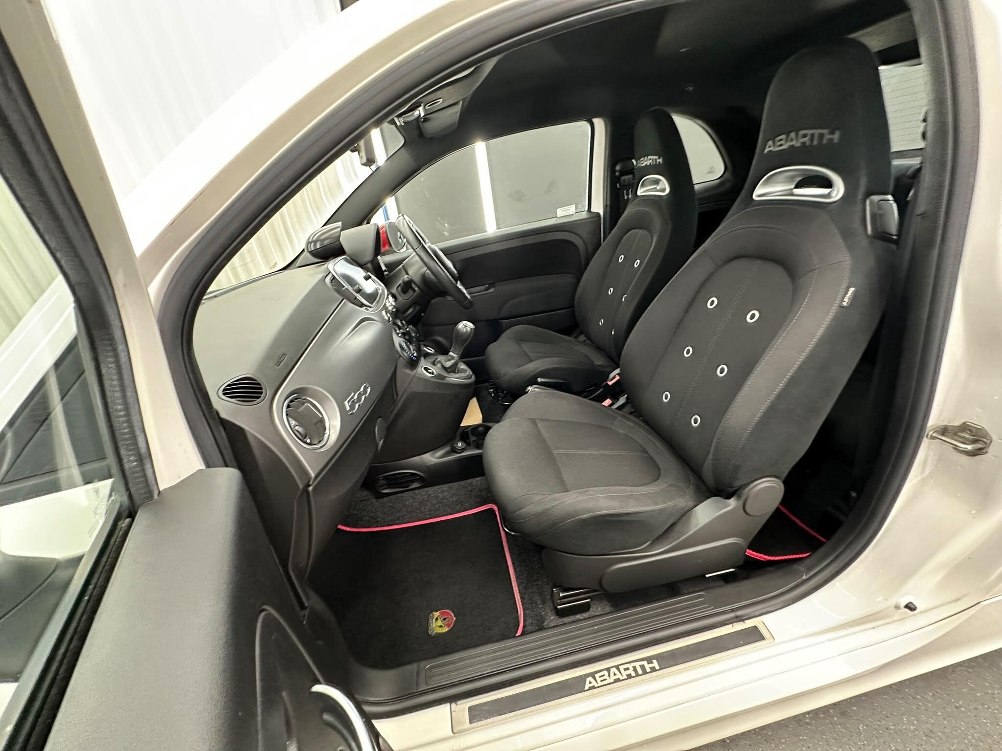 Abarth 595 view 25