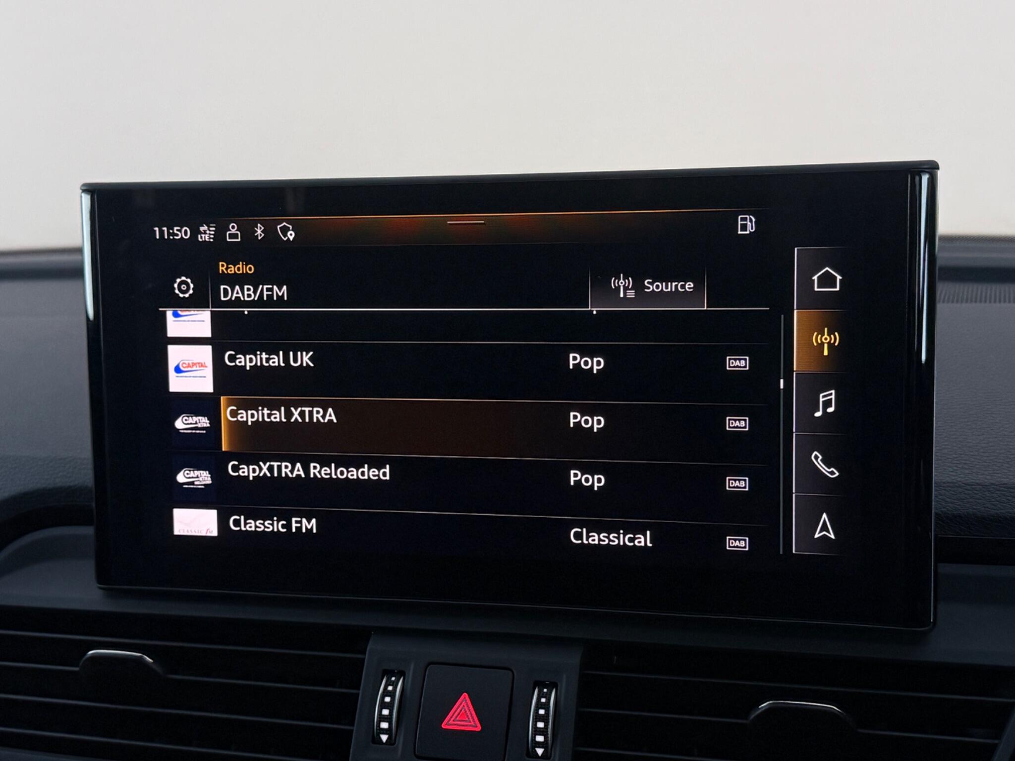 Audi Q5 view 25