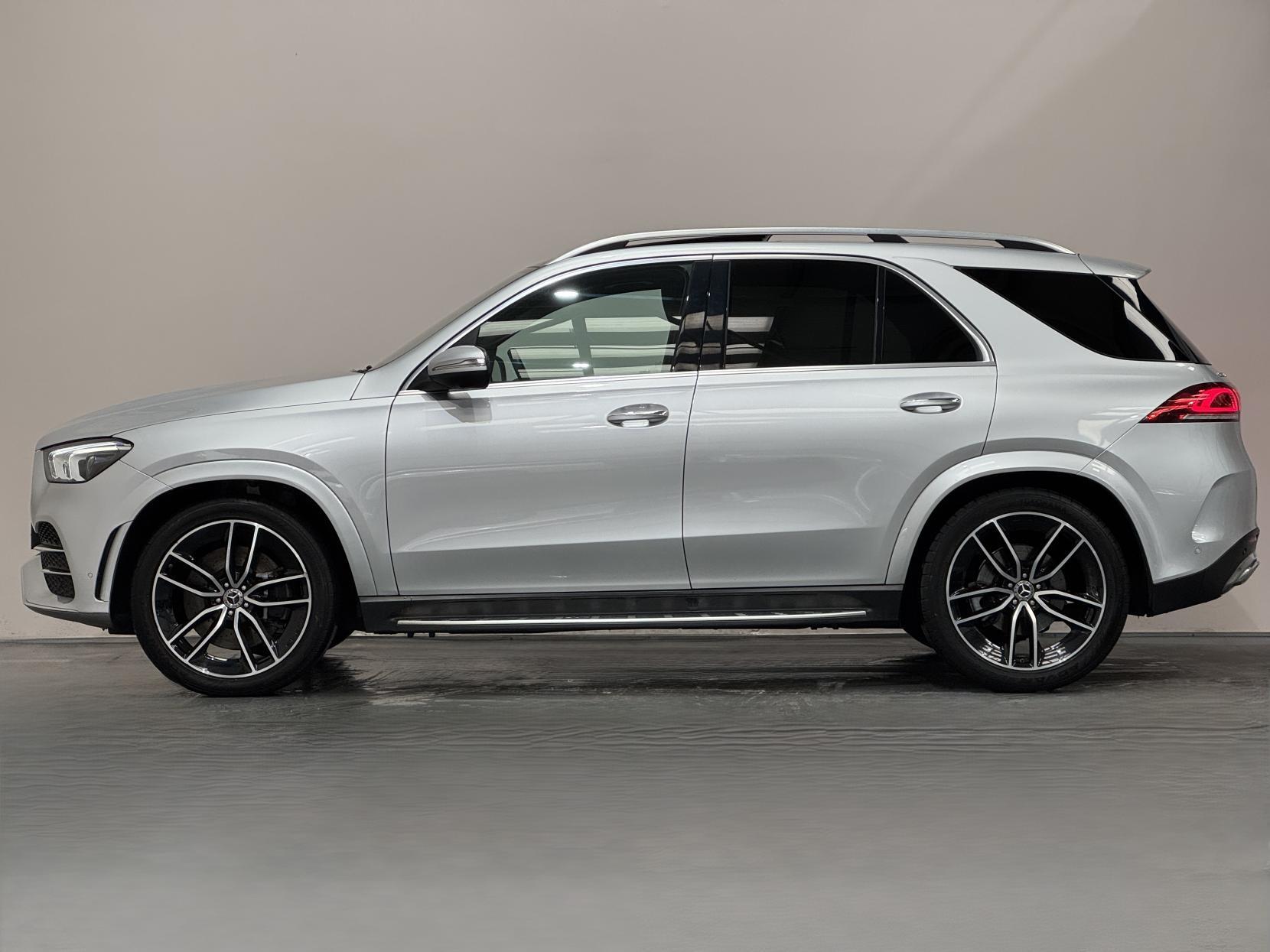Mercedes-Benz Gle view 10