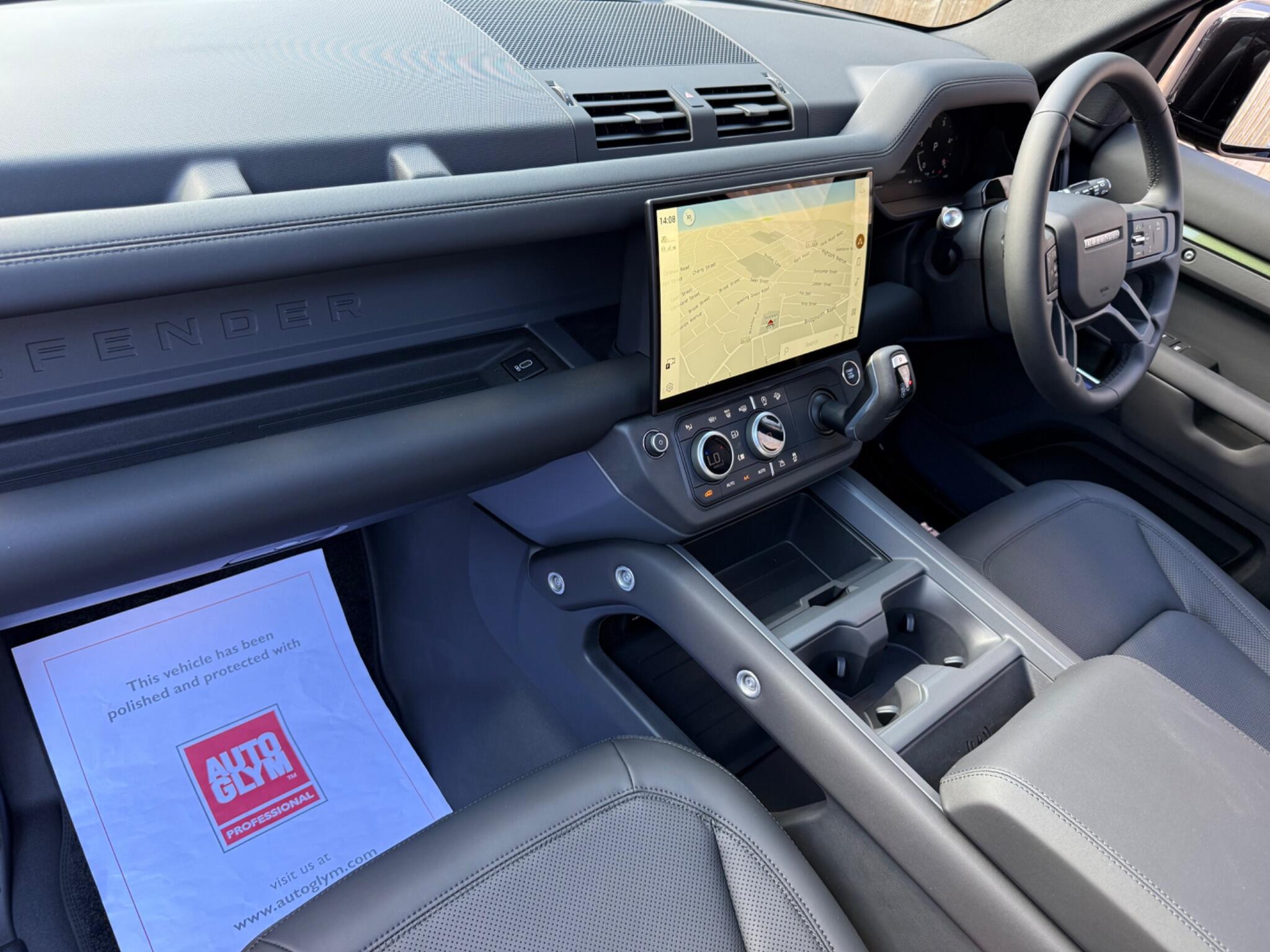 Land Rover Defender view 10