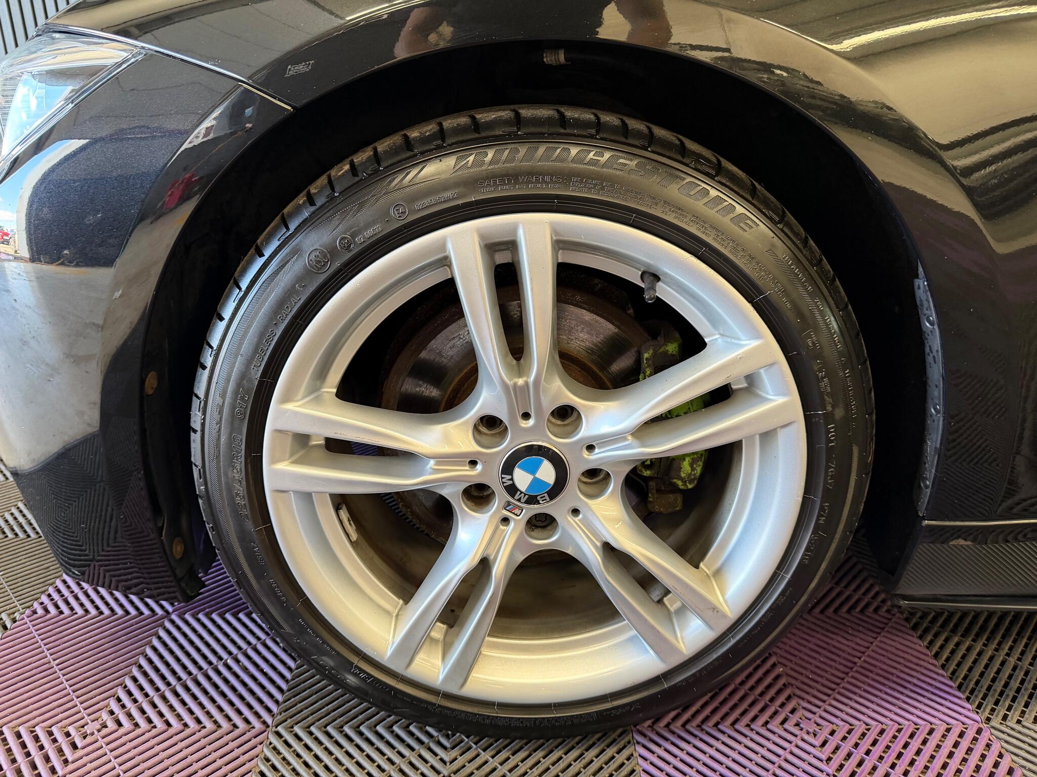 BMW 3 Series view 48