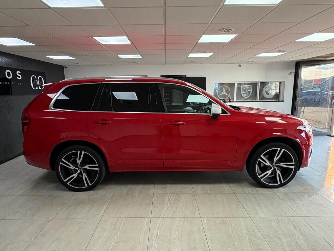 Volvo XC90 view 2