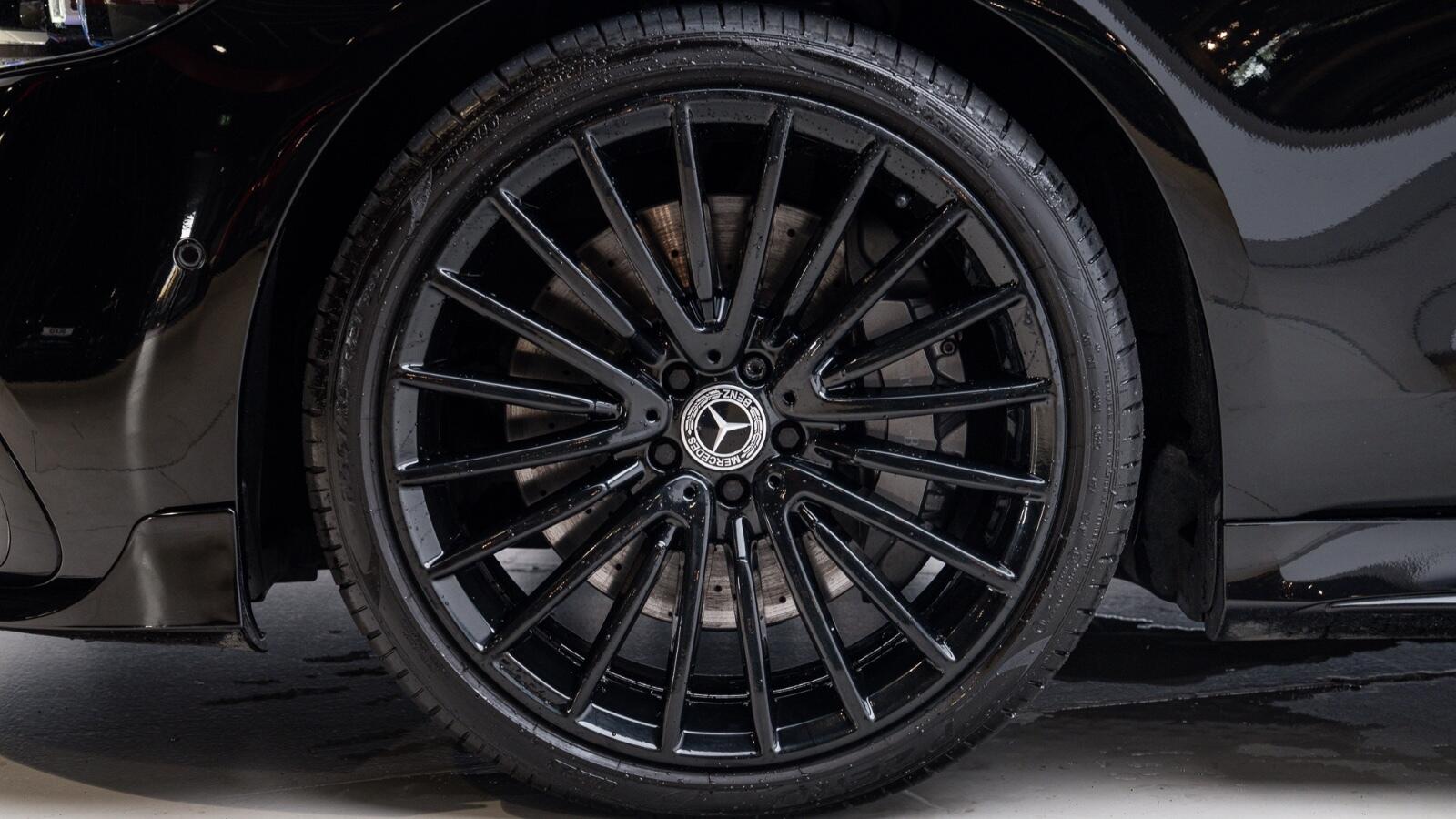 Mercedes-Benz S Class view 44