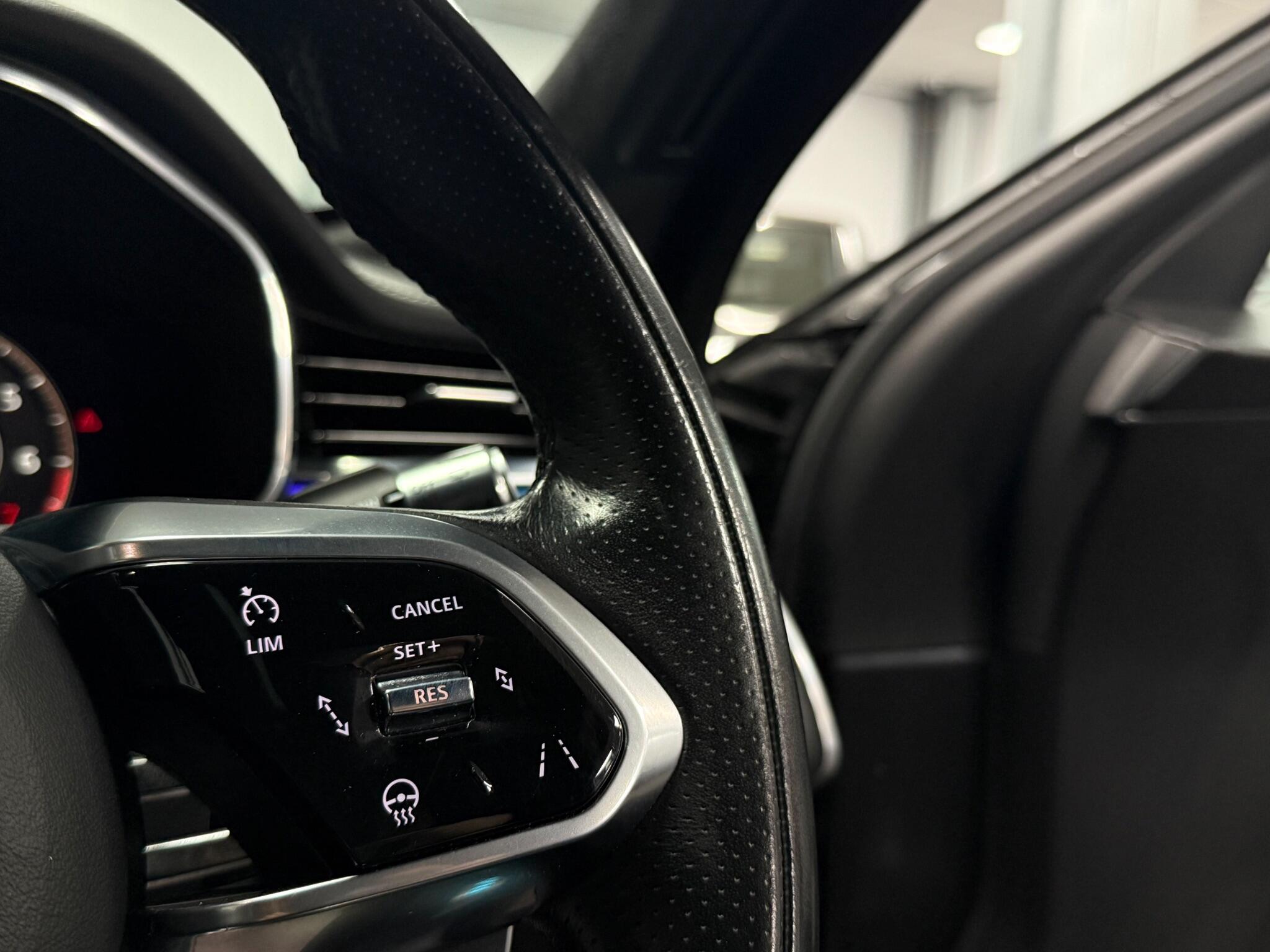 Jaguar F-Pace view 26