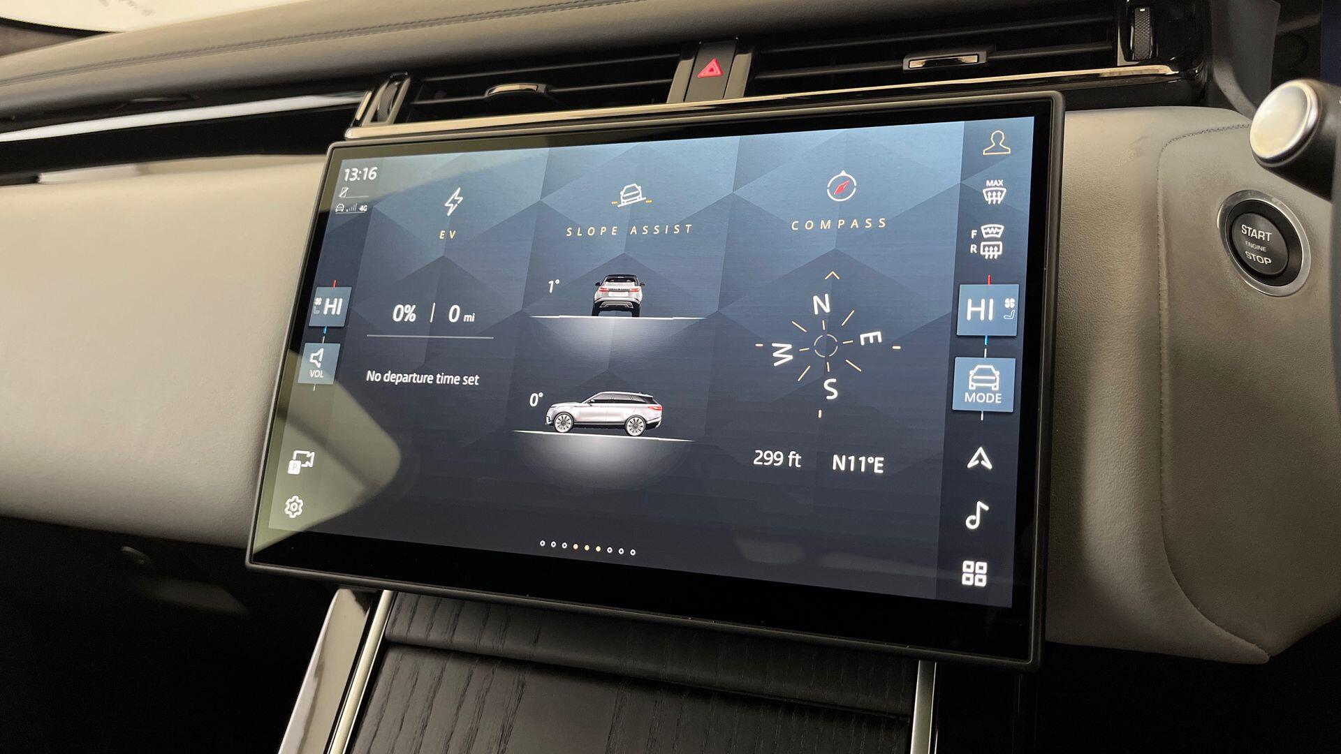 Land Rover Range Rover Velar view 37