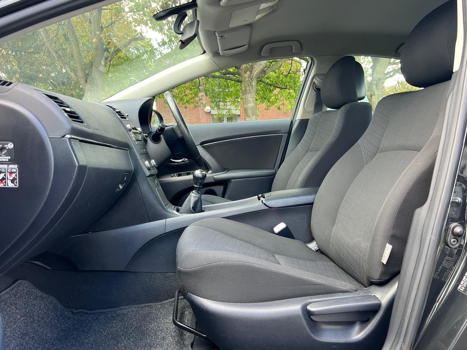 Toyota Avensis view 18