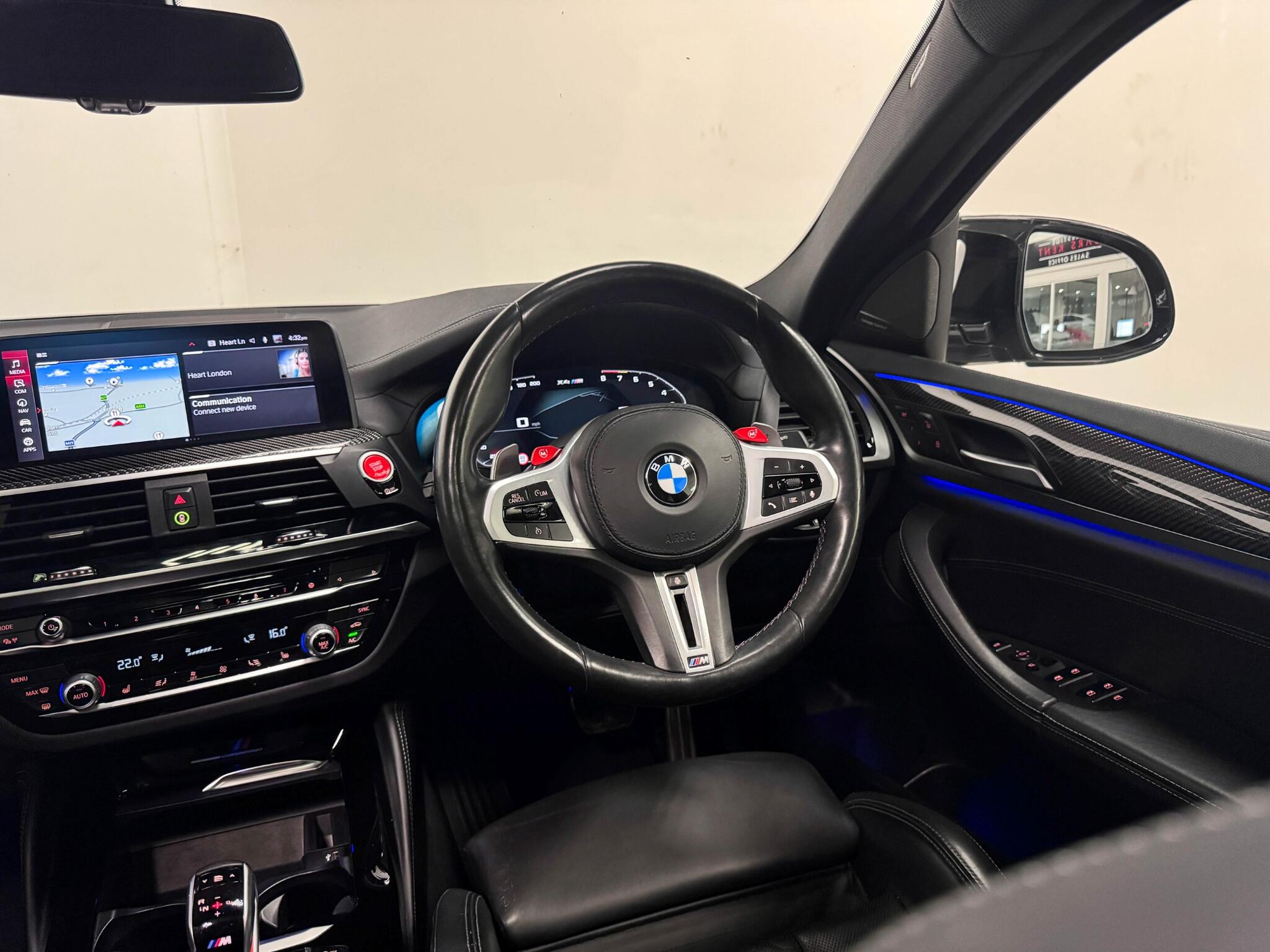 BMW X4 M view 32