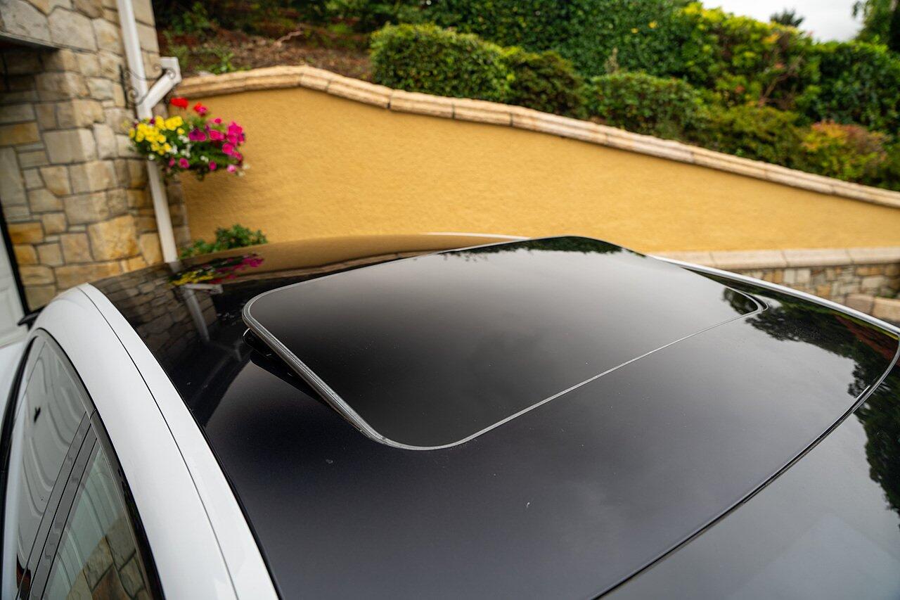 Porsche Panamera view 30