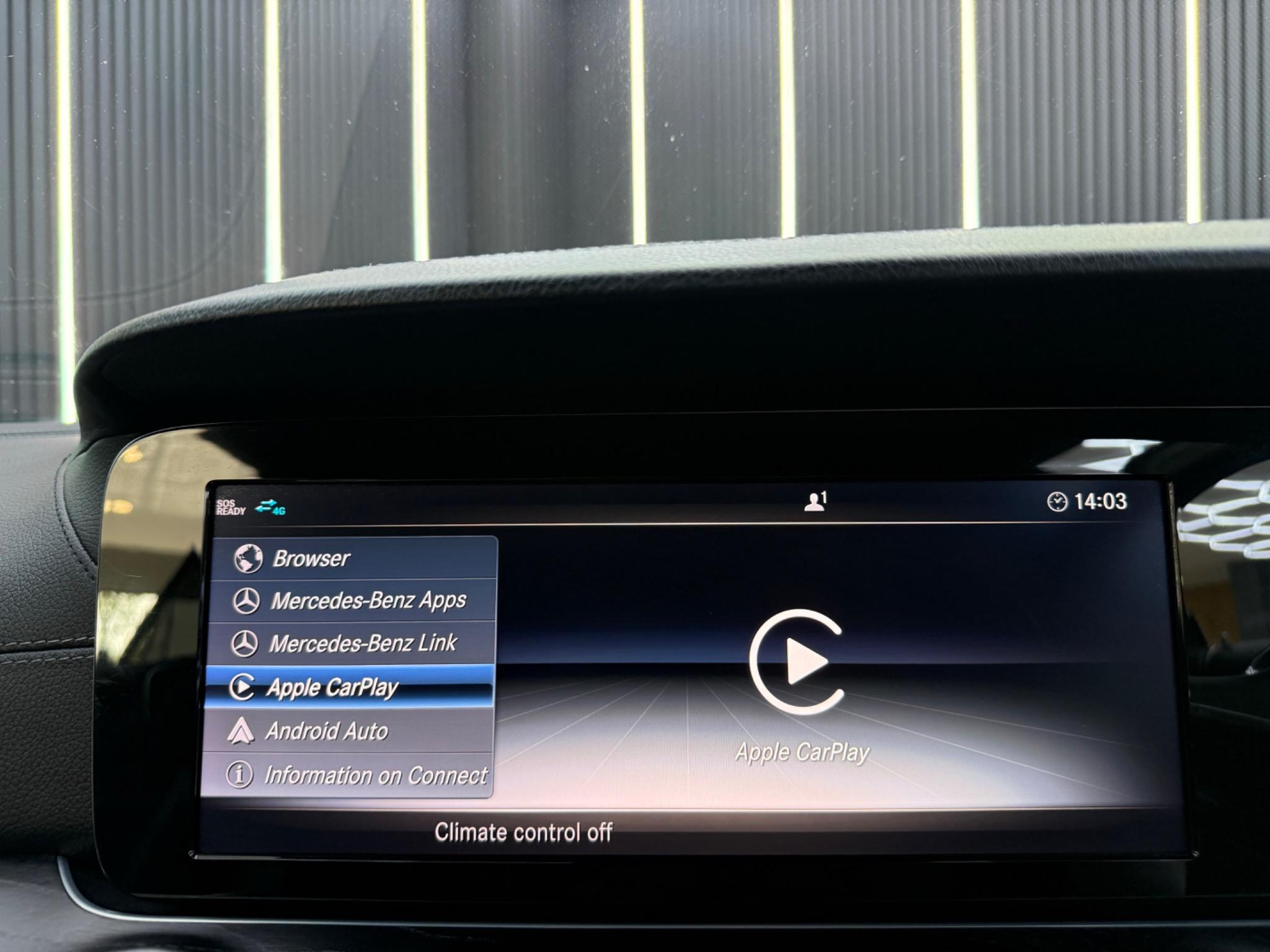 Mercedes-Benz E Class view 31