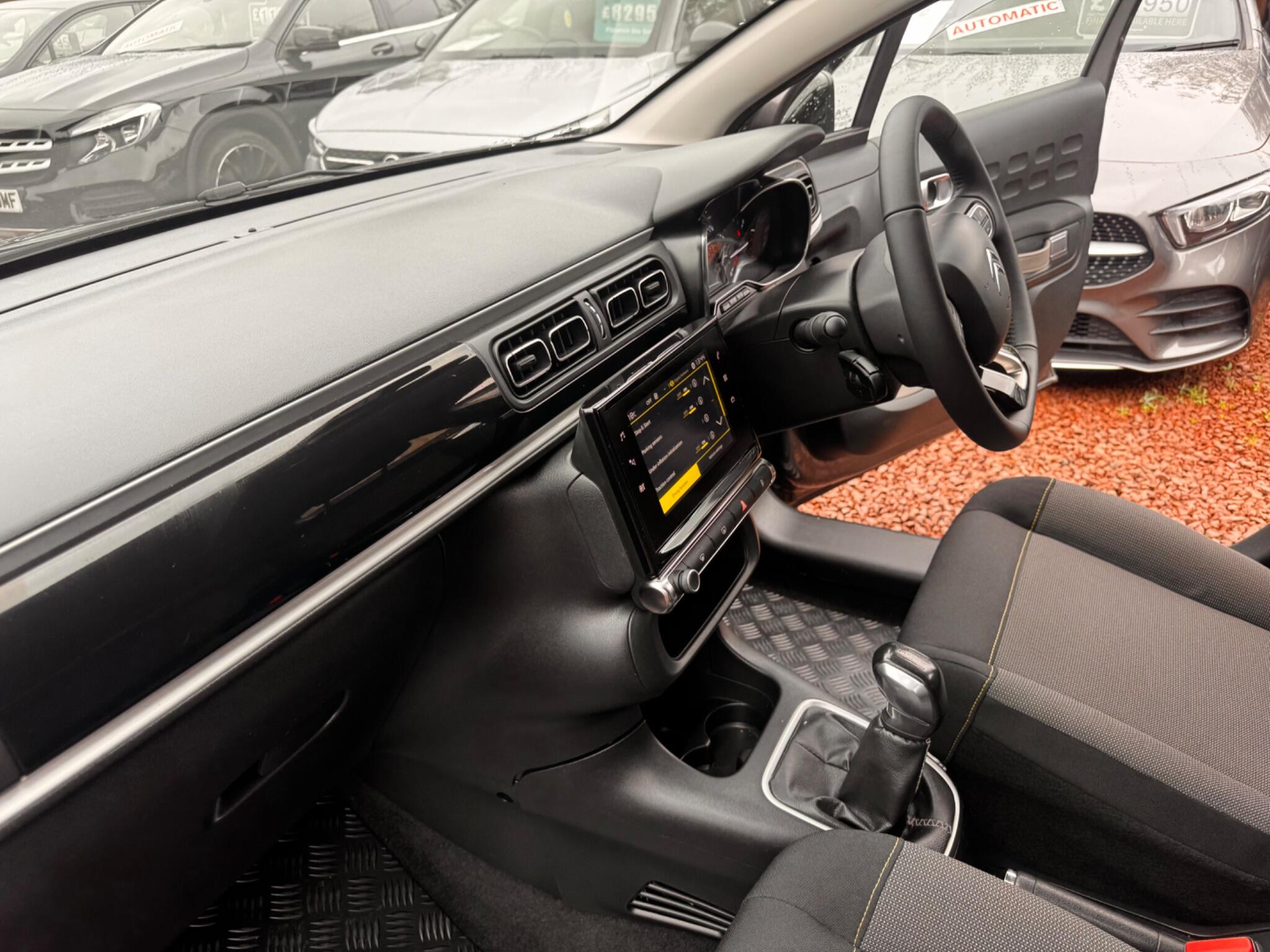 Citroen C3 view 11