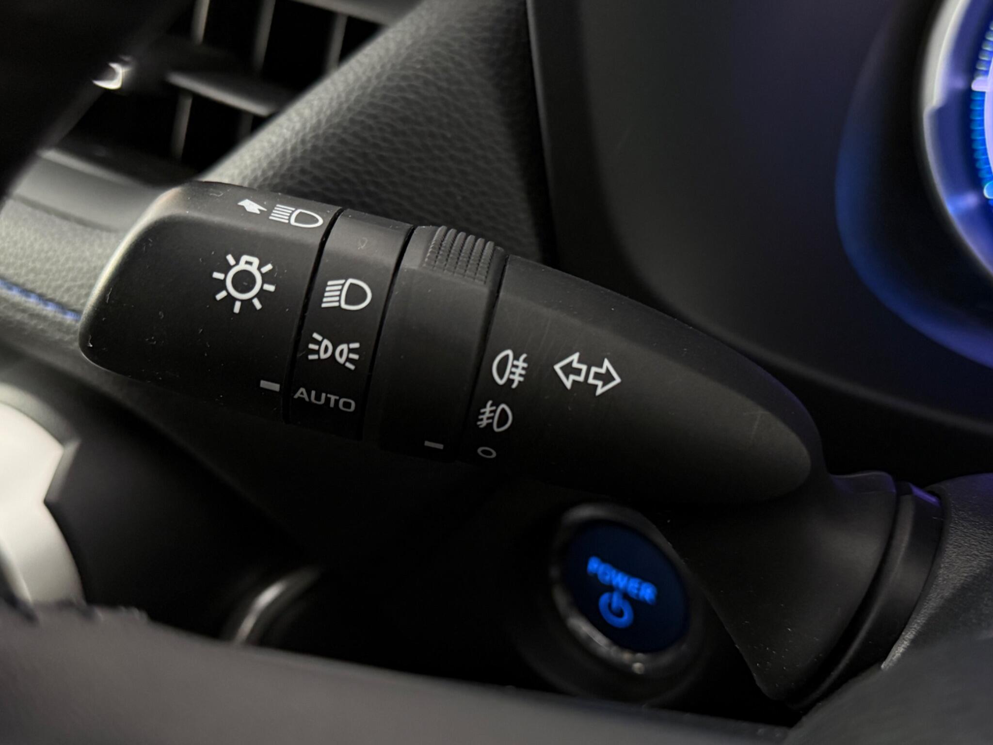 Toyota Rav4 view 15