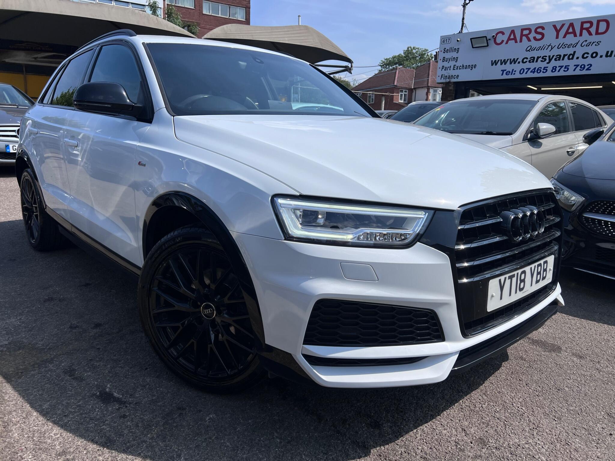 Audi Q3 view 4