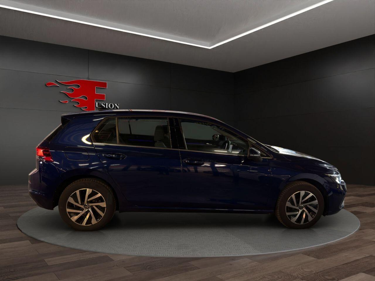 Volkswagen Golf view 7