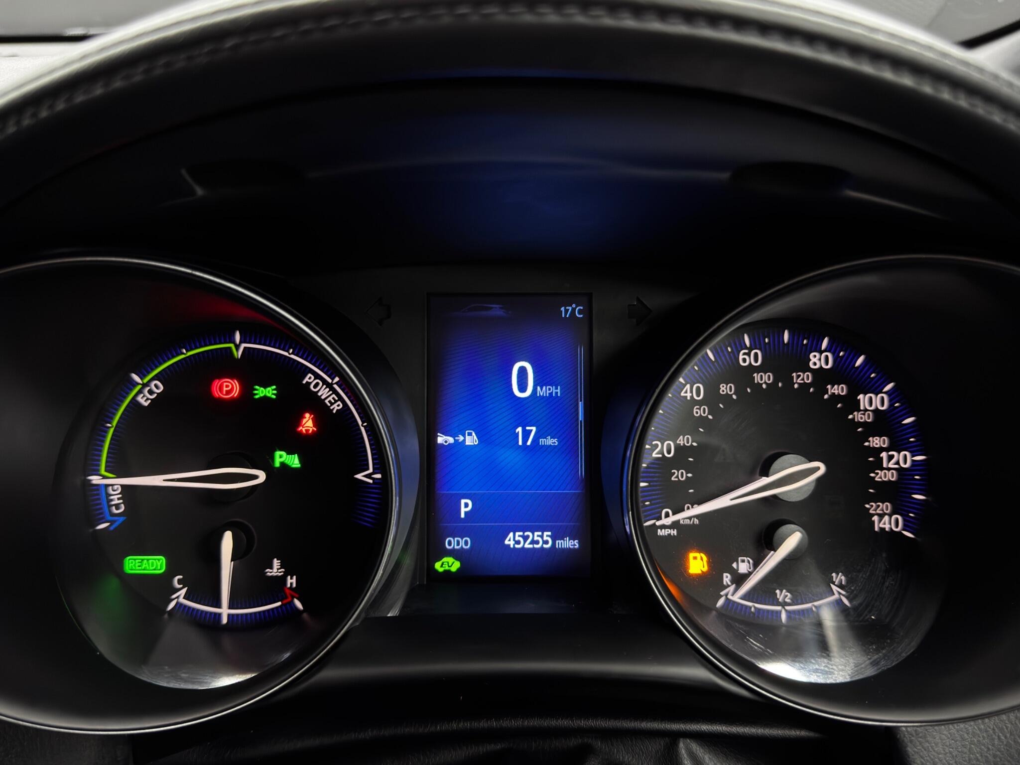 Toyota C-HR view 23