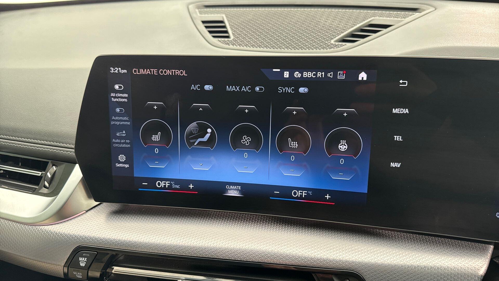 BMW iX1 view 25