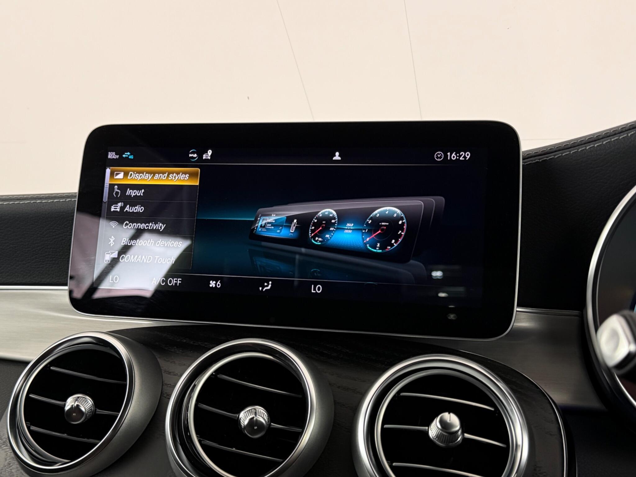 Mercedes-Benz C-Class view 25
