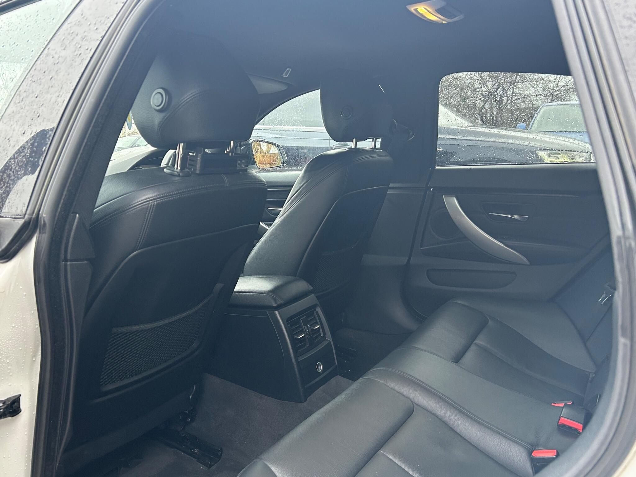 BMW 4 Series view 33