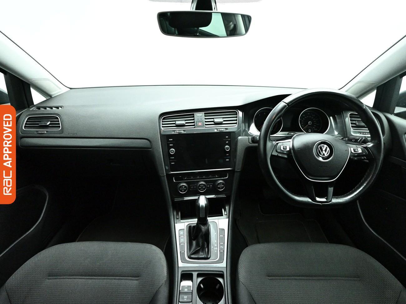 Volkswagen Golf view 2