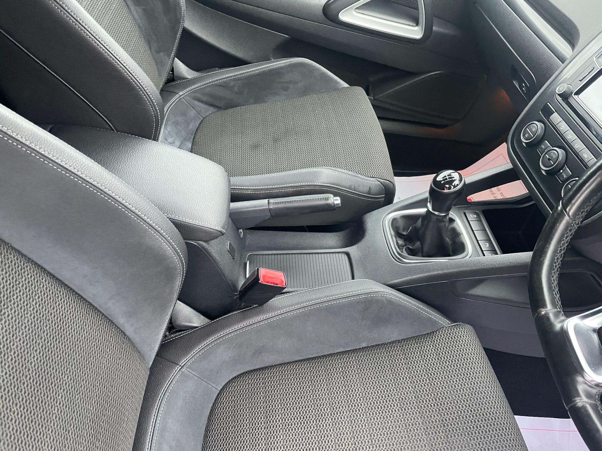 Volkswagen Scirocco view 15