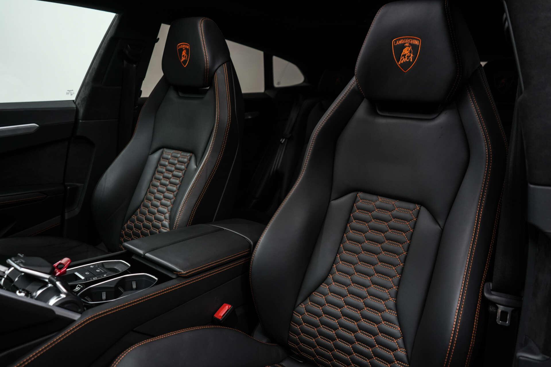 Lamborghini Urus view 26