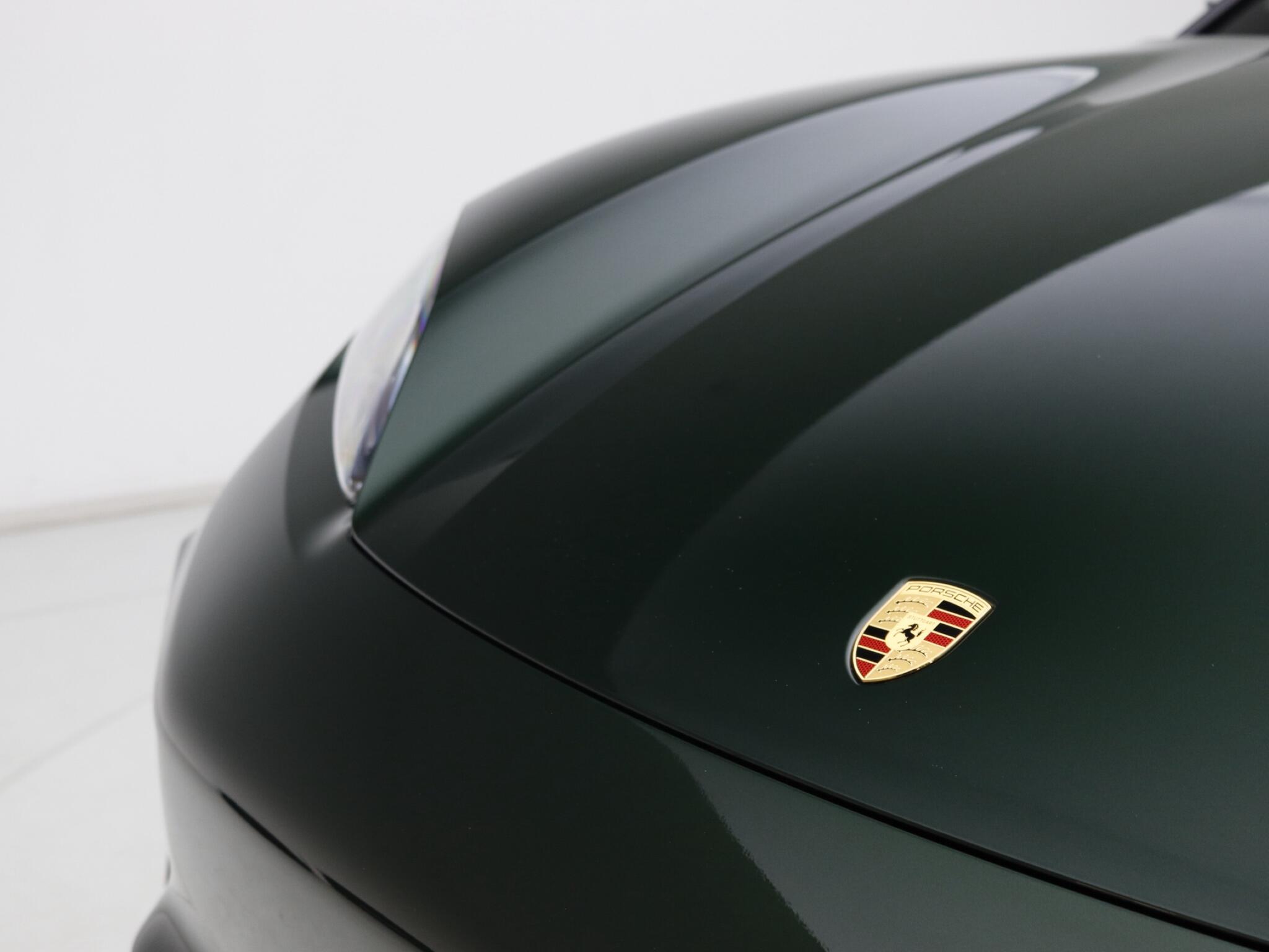Porsche Macan view 23