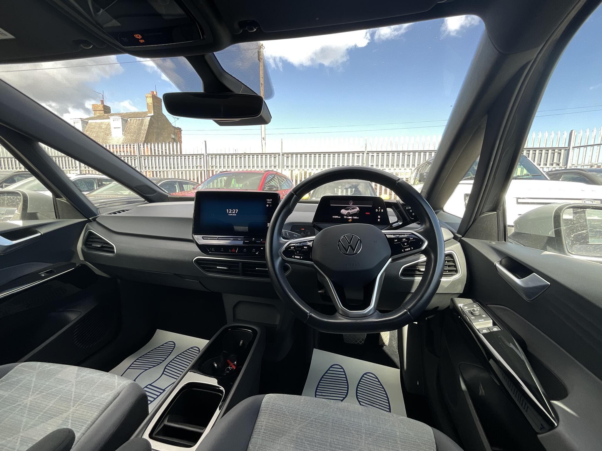 Volkswagen ID.3 view 6